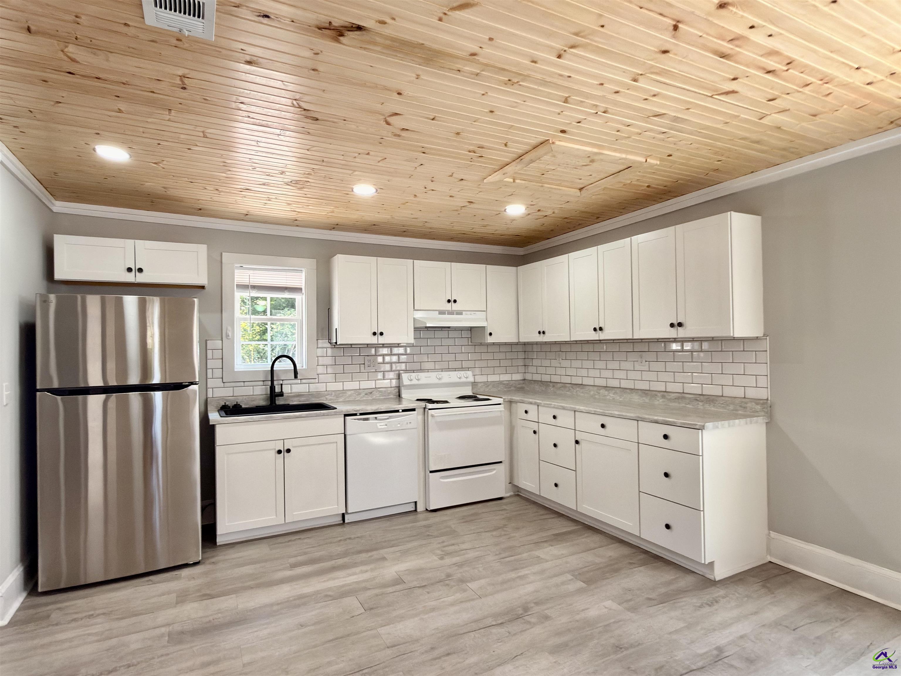 800 Ball Street, Perry, GA 31069 - photo 14