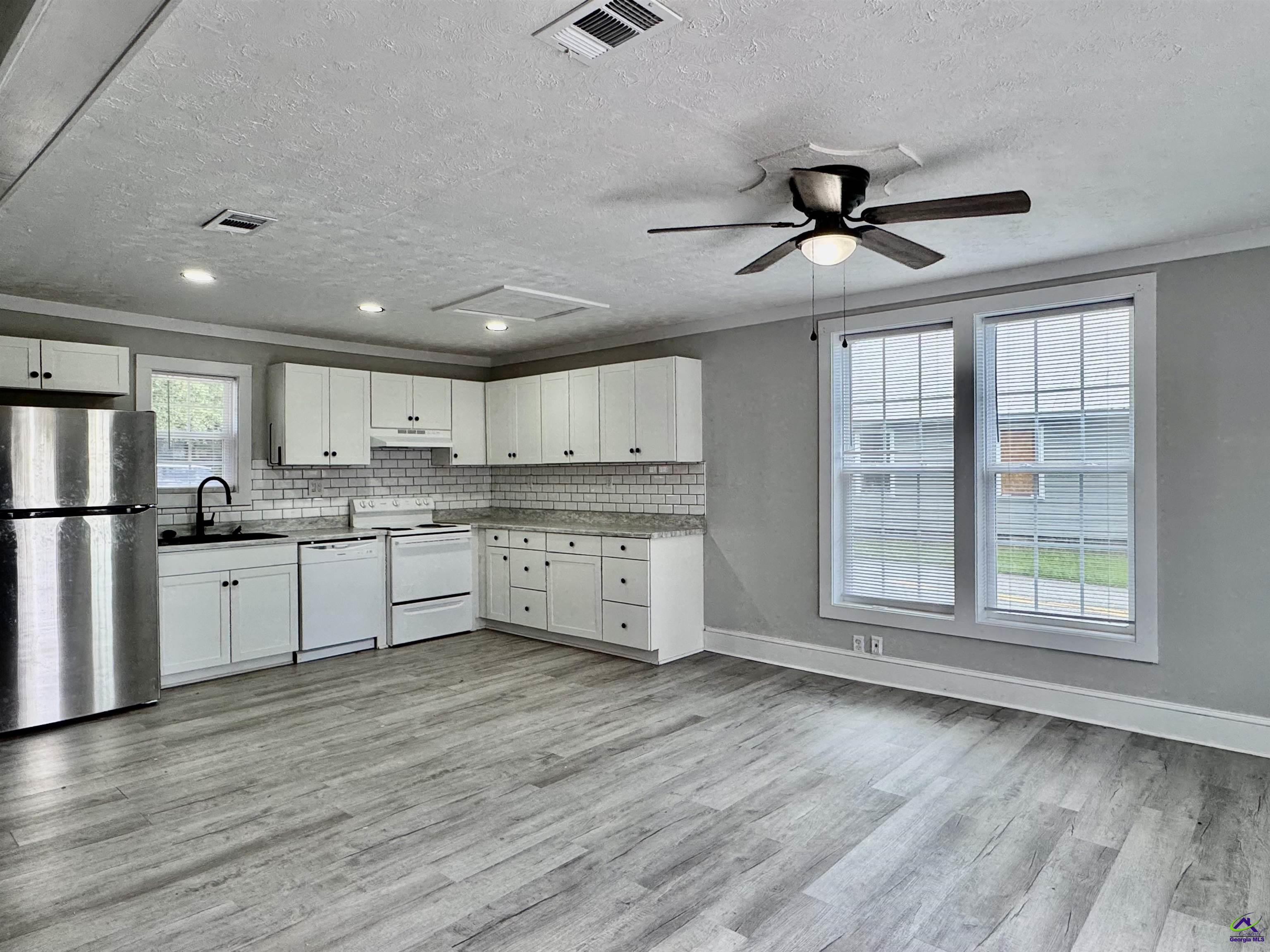 800 Ball Street, Perry, GA 31069 - photo 10