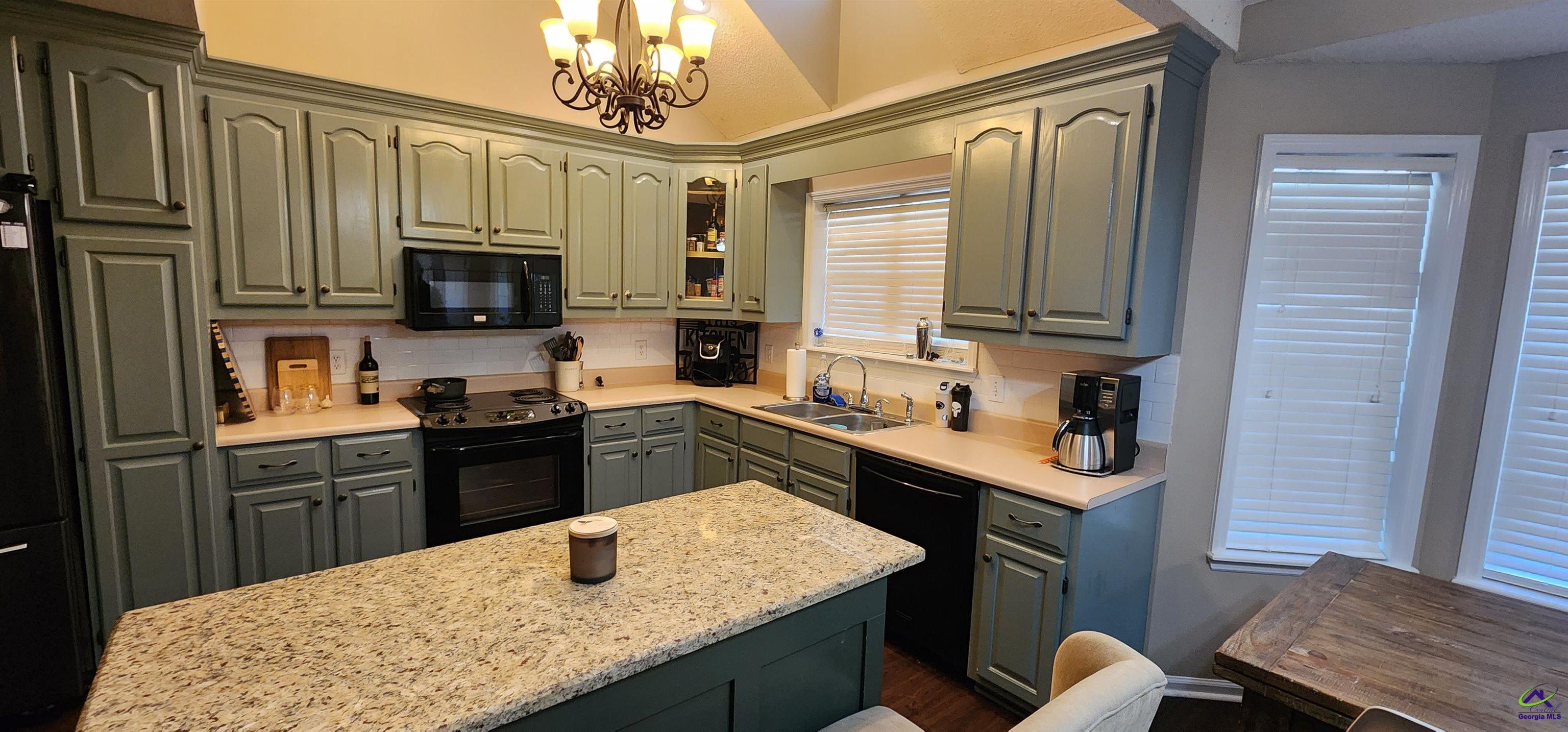 140 Carnaby Street, Warner Robins, GA 31088 - Photo 2