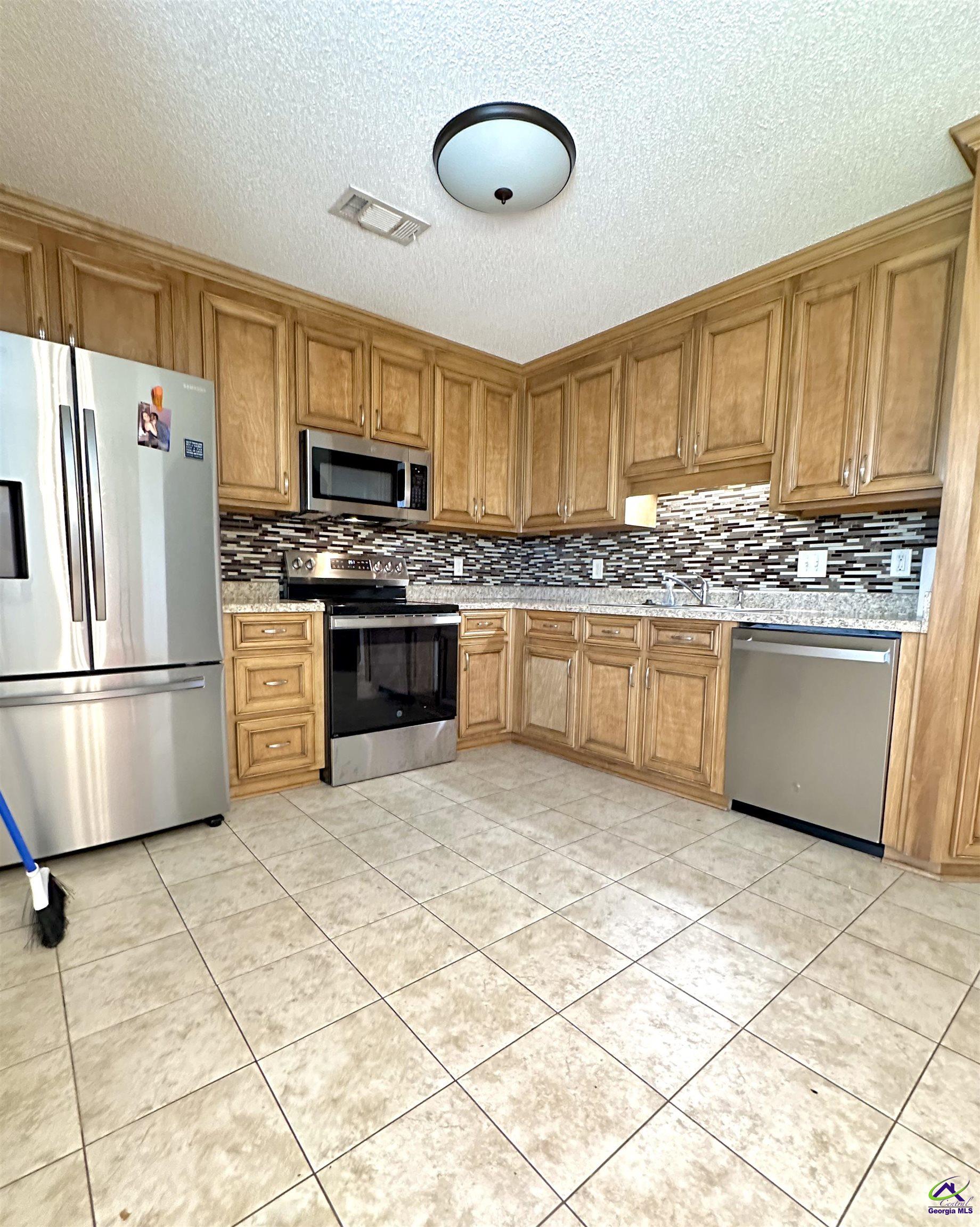 523 Grand Avenue, Bonaire, GA 31005 - photo 9