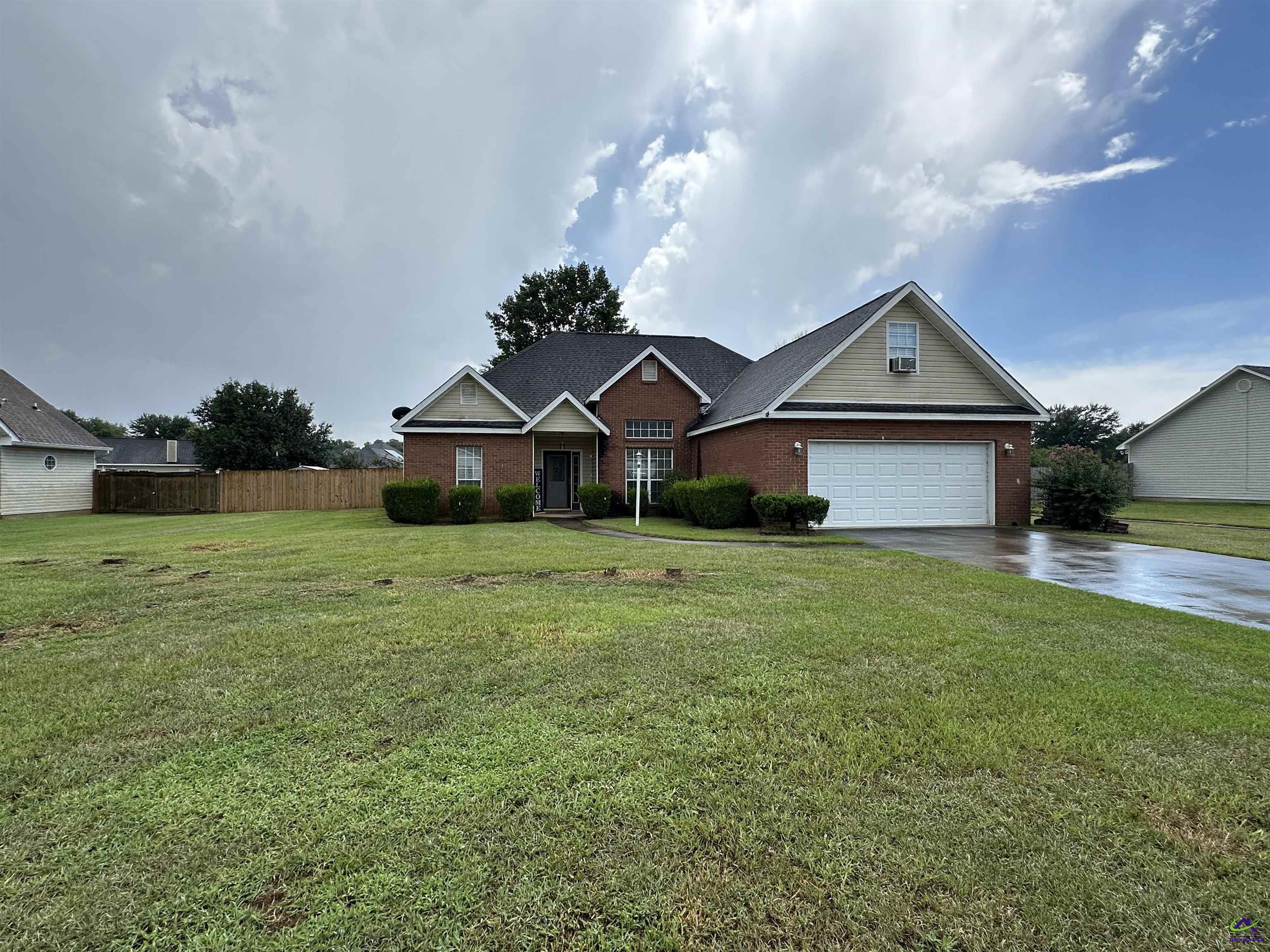 225 Autumn Woods Drive, Warner Robins, GA 31088 - Main Photo