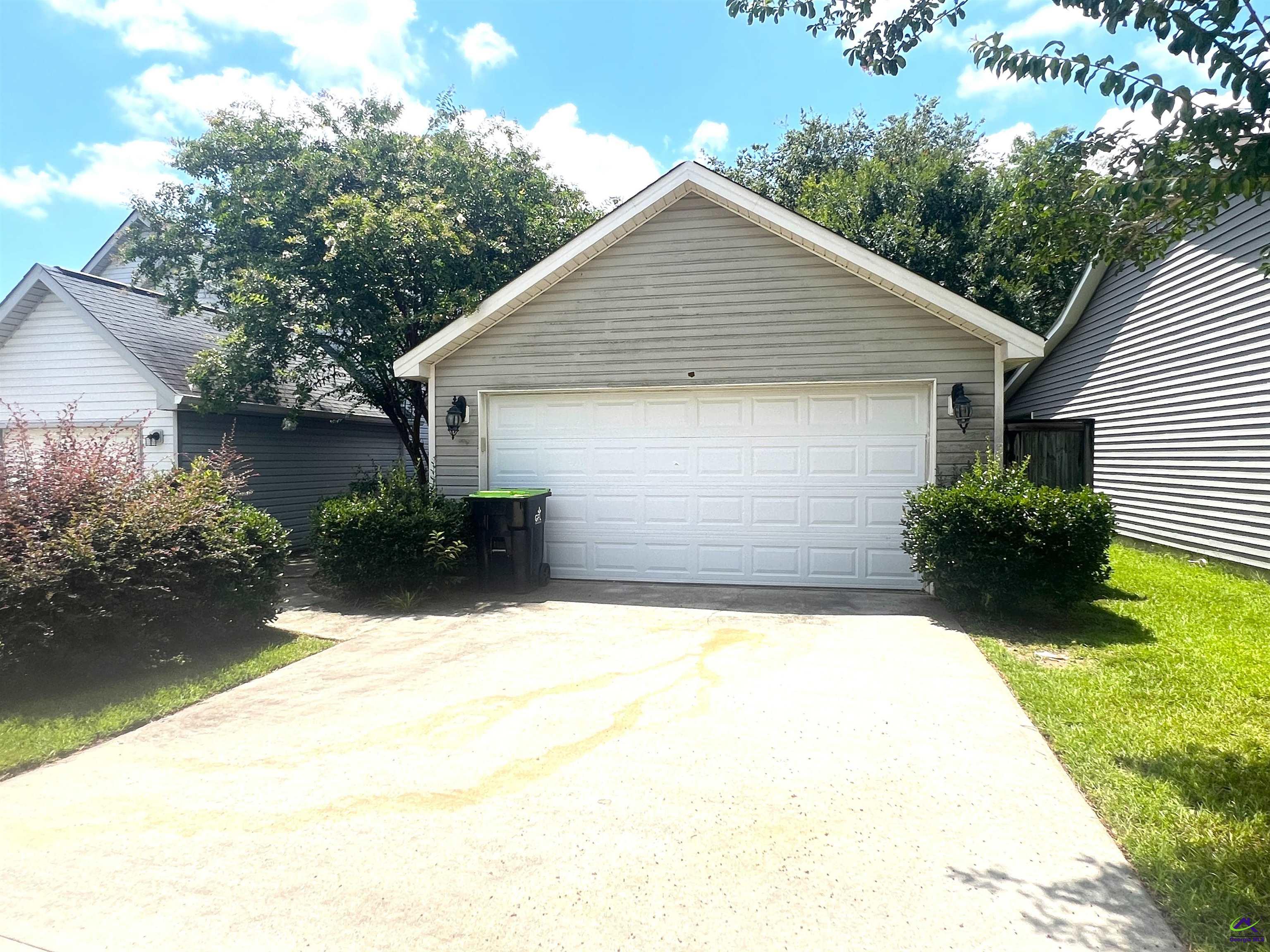 203 Bayside Drive, Warner Robins, GA 31088 - photo 2