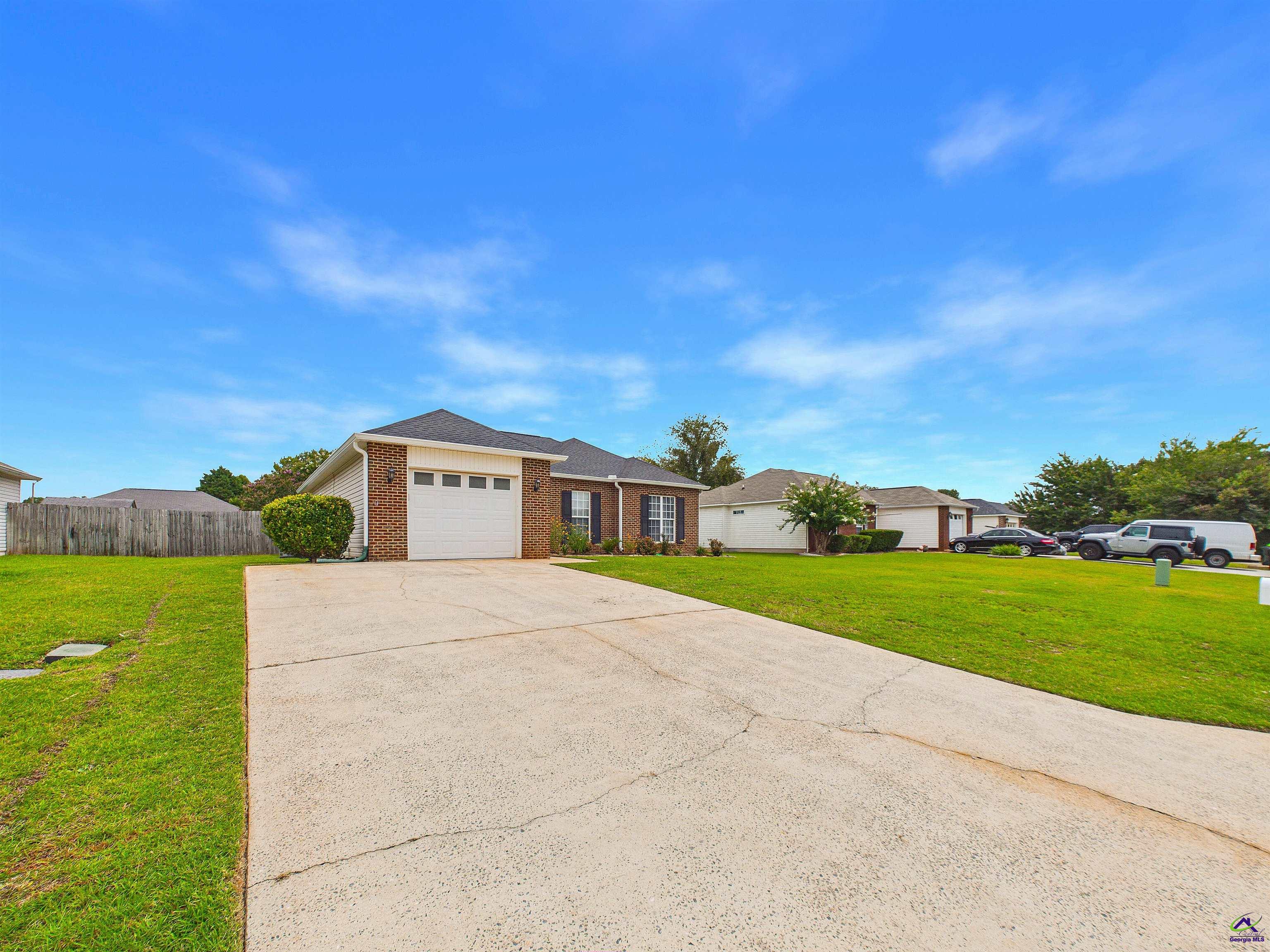 324 Tyson Glen Drive, Warner Robins, GA 31088 - Photo 4
