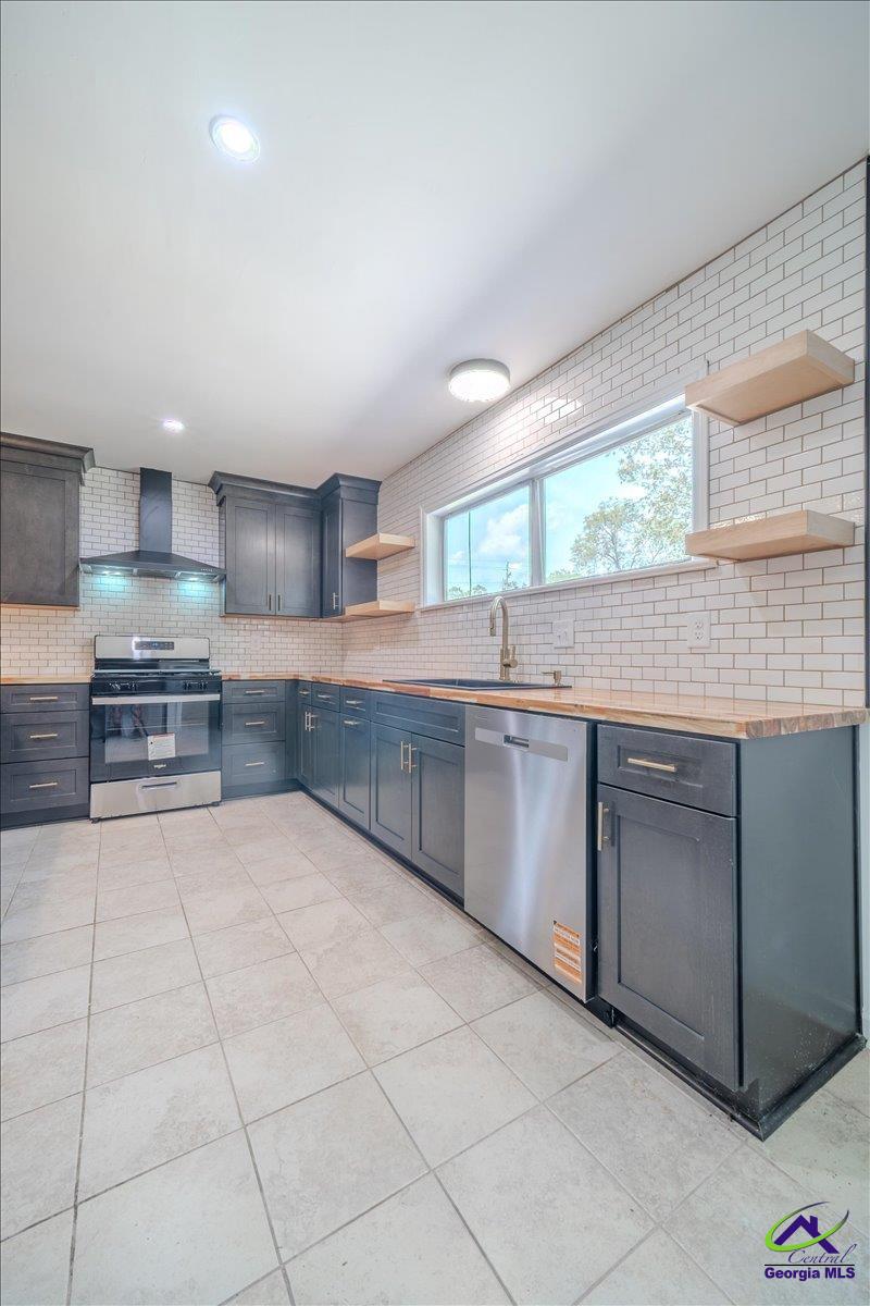 410 Hardeman, Fort Valley,  31030 - photo 15