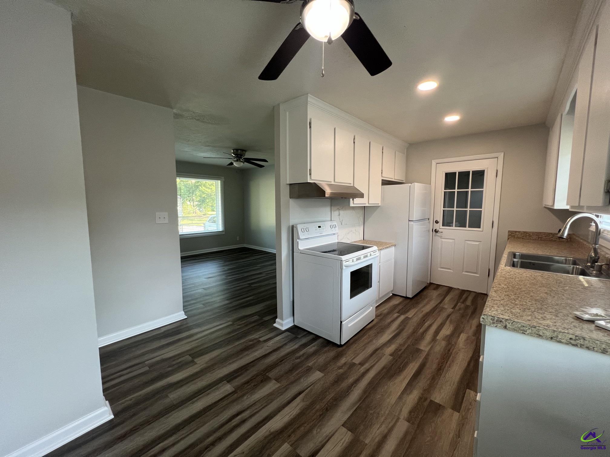 110 Trinity Drive, Warner Robins, GA 31088 - Photo 6