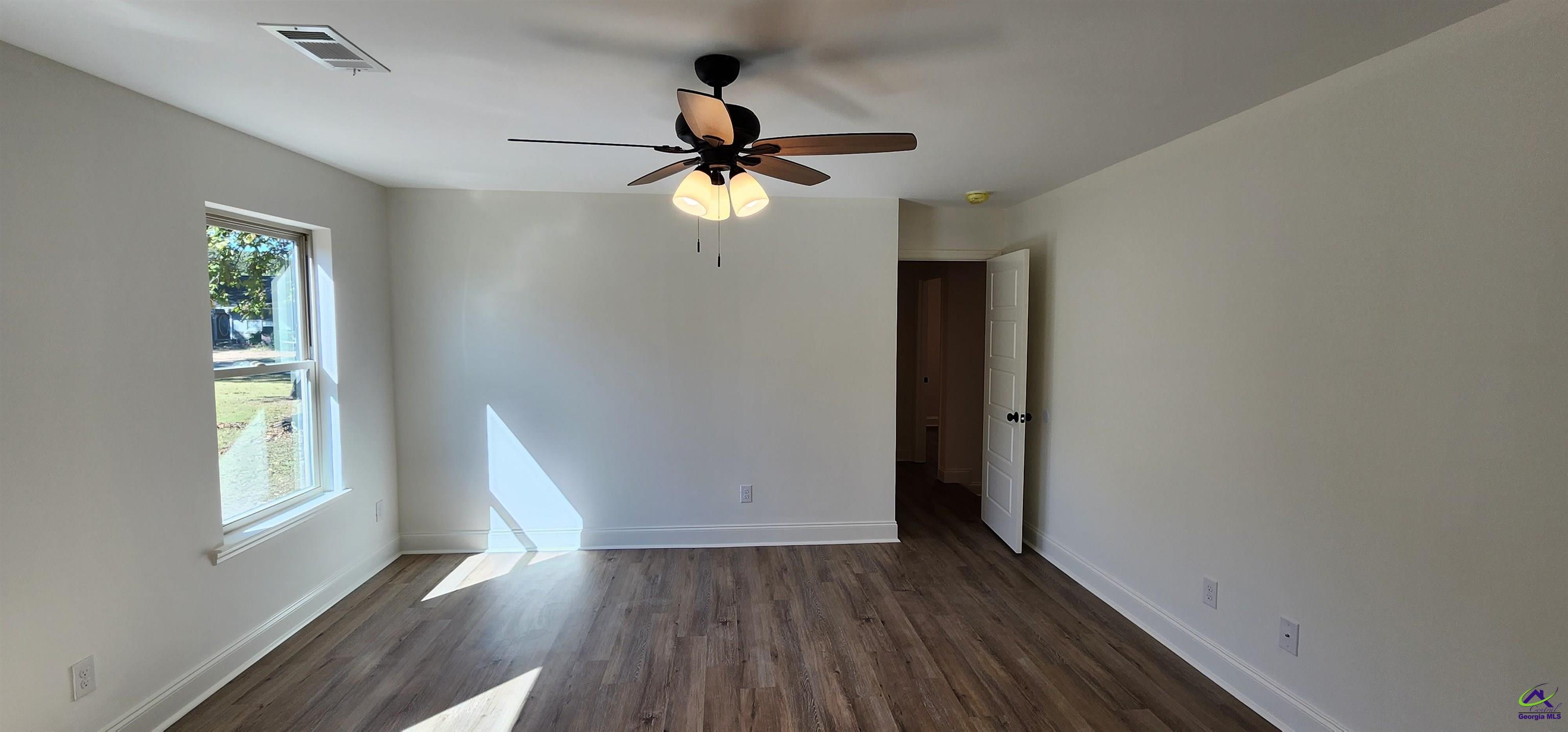 110 Eastlake Drive, Warner Robins, GA 31093 - photo 18