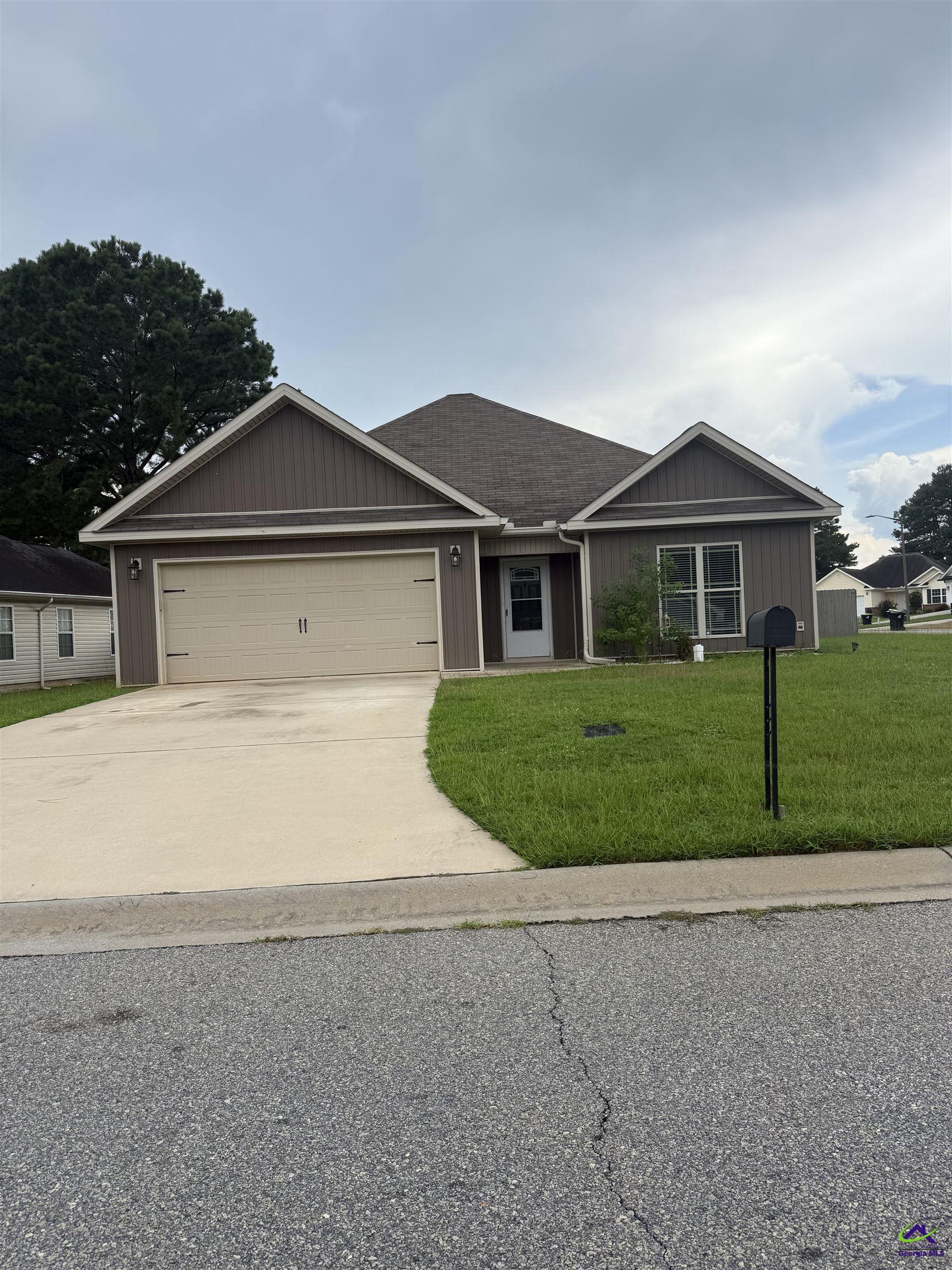 100 Weston Cove, Warner Robins, GA 31088 - Photo 2