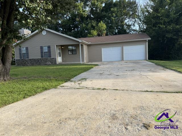 302 Sunshine Way, Warner Robins, GA 31093 - photo 1