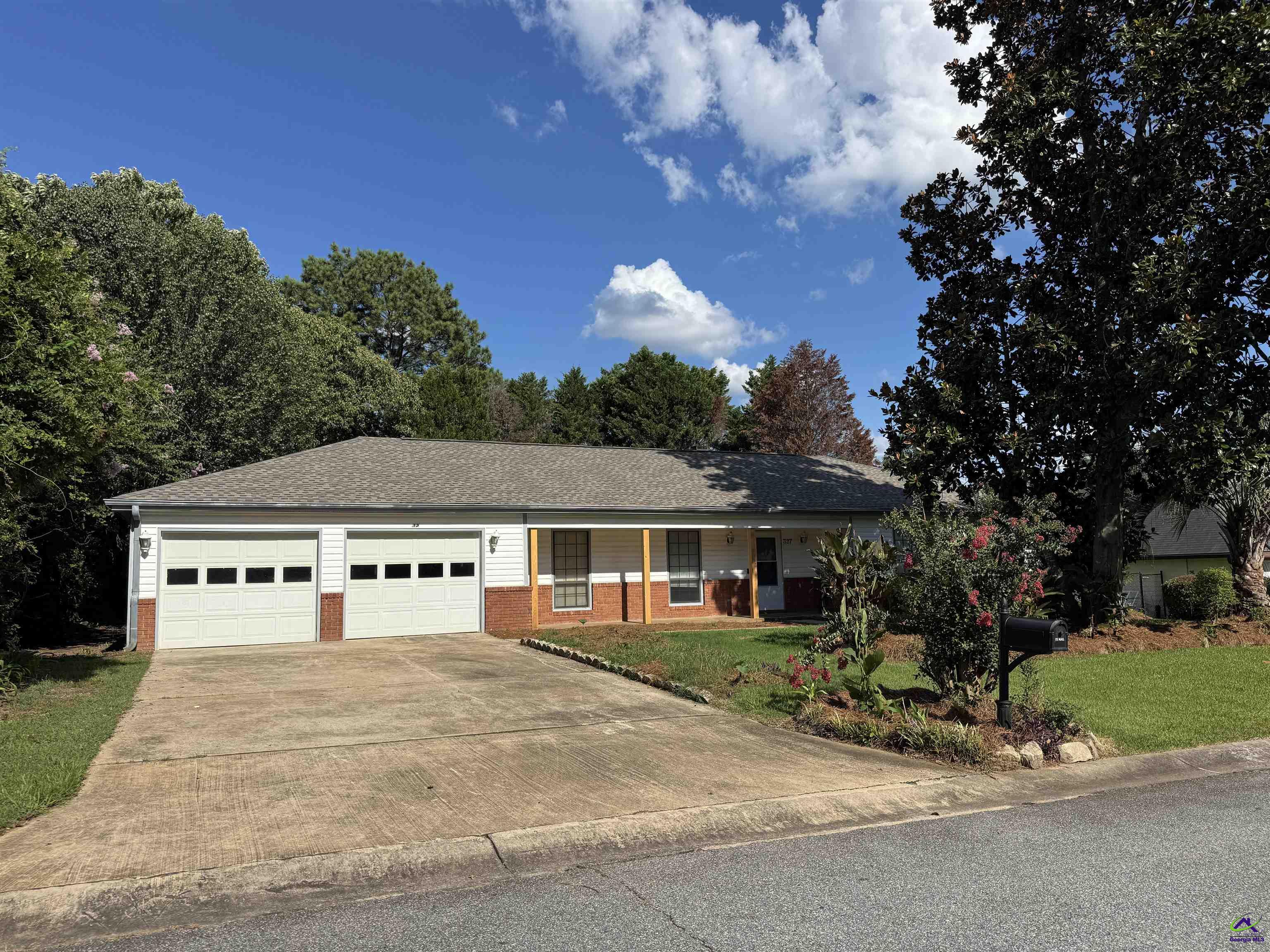 327 Bonnie Drive, Warner Robins, GA 31088 - photo 1