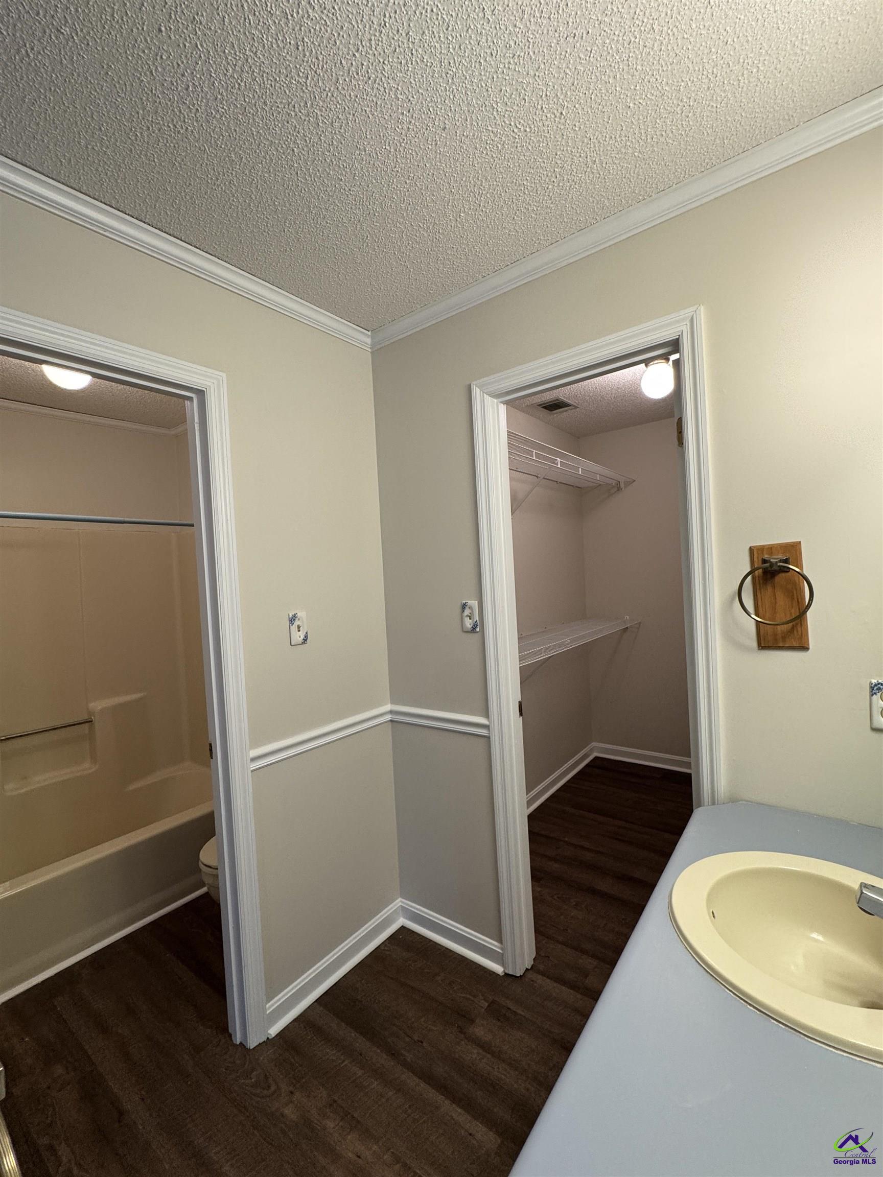 327 Bonnie Drive, Warner Robins, GA 31088 - photo 8