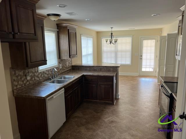 157 Rolling Woods Circle, Warner Robins, GA 31088 - Photo 9