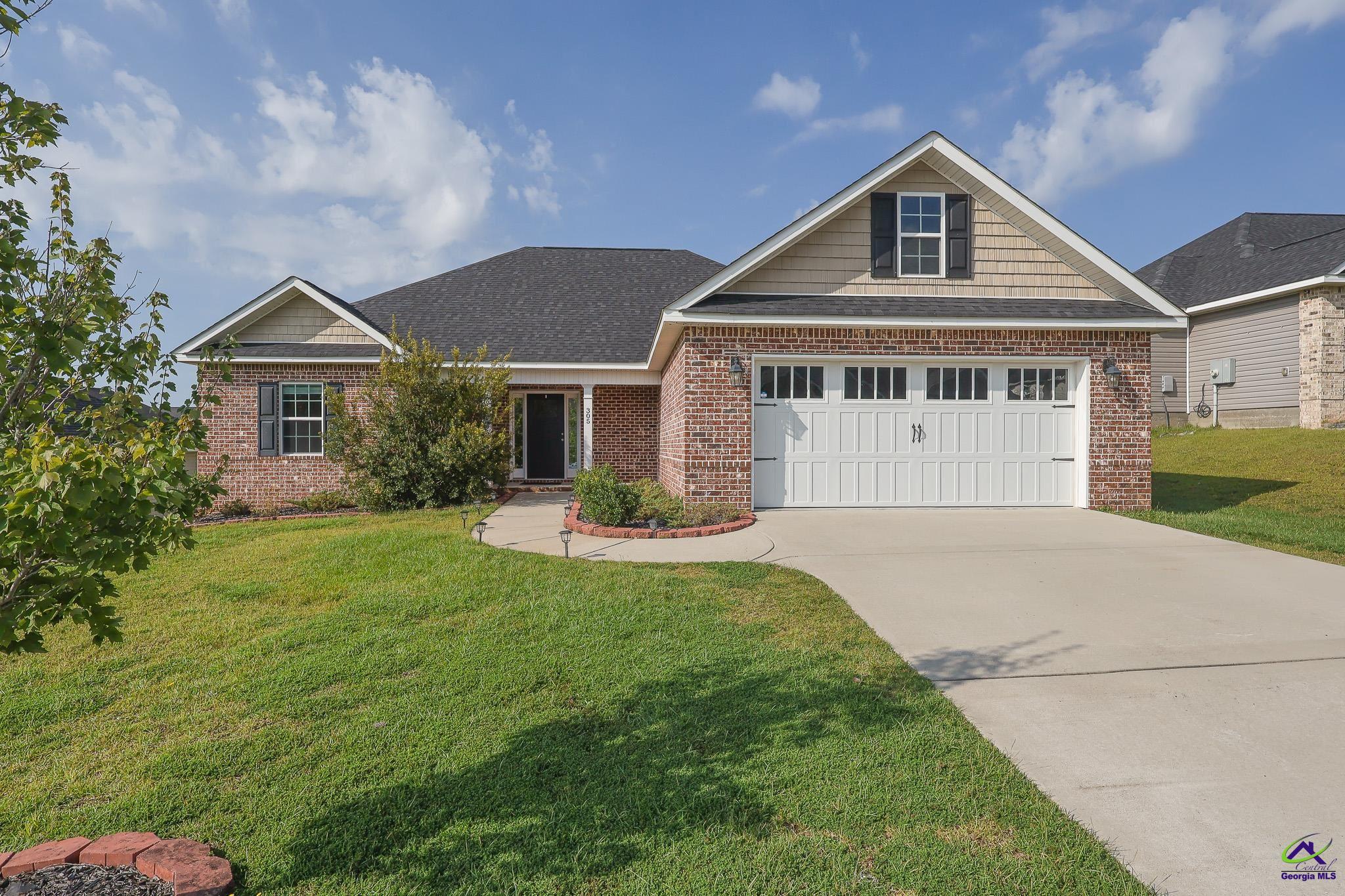 305 Creek Ridge Drive, Warner Robins, GA 31088 - photo 1