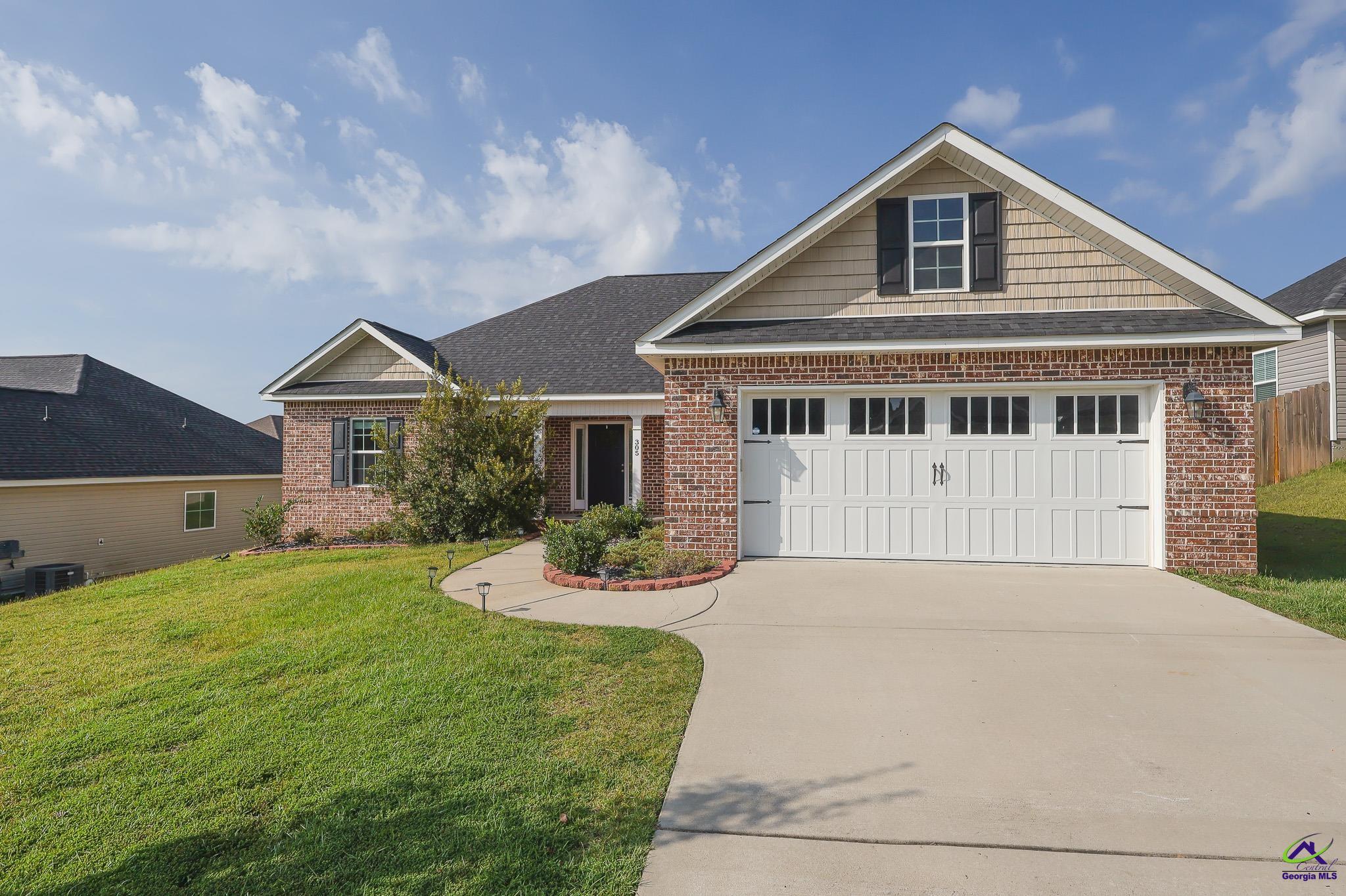 305 Creek Ridge Drive, Warner Robins, GA 31088 - Photo 2