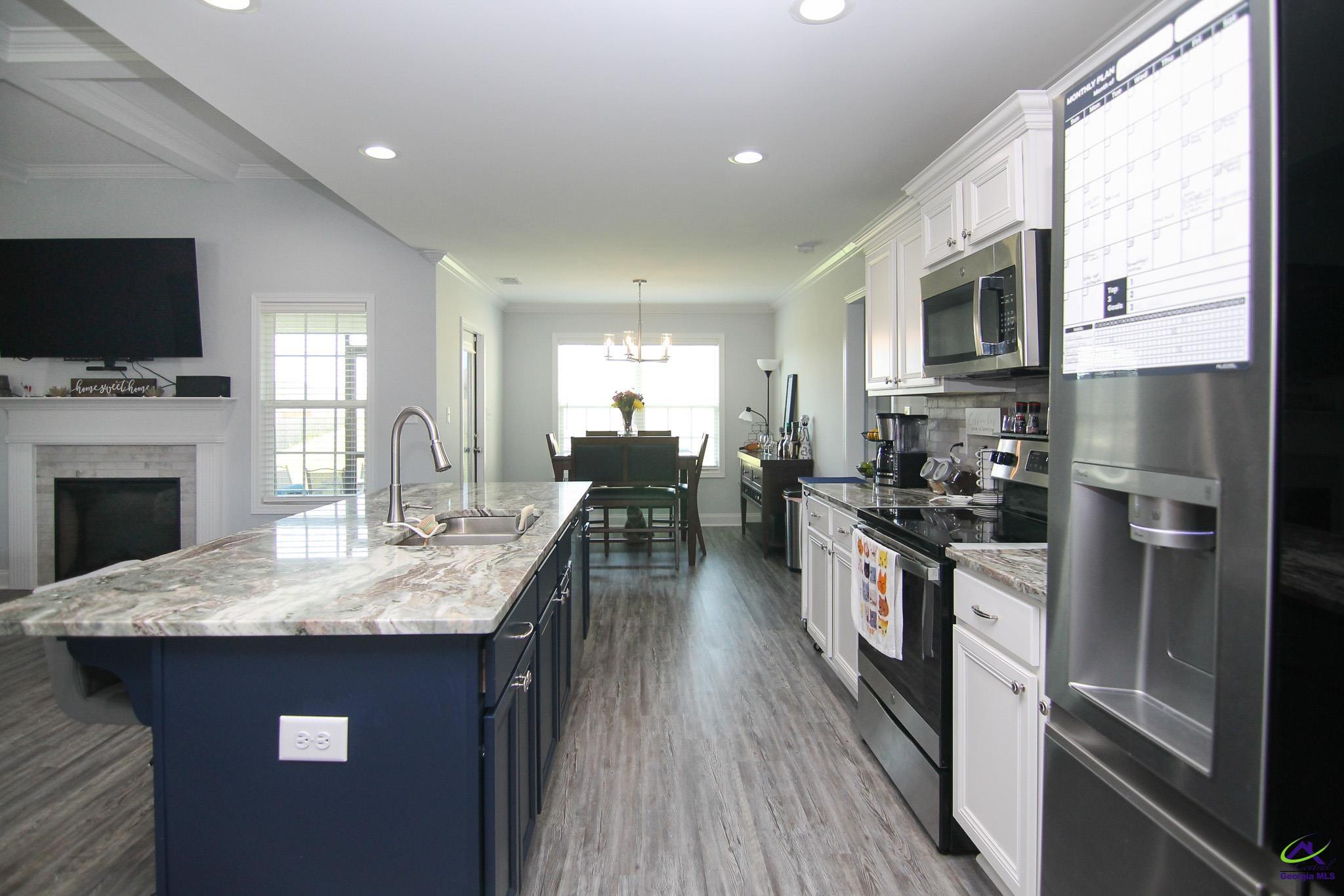 305 Creek Ridge Drive, Warner Robins, GA 31088 - photo 8