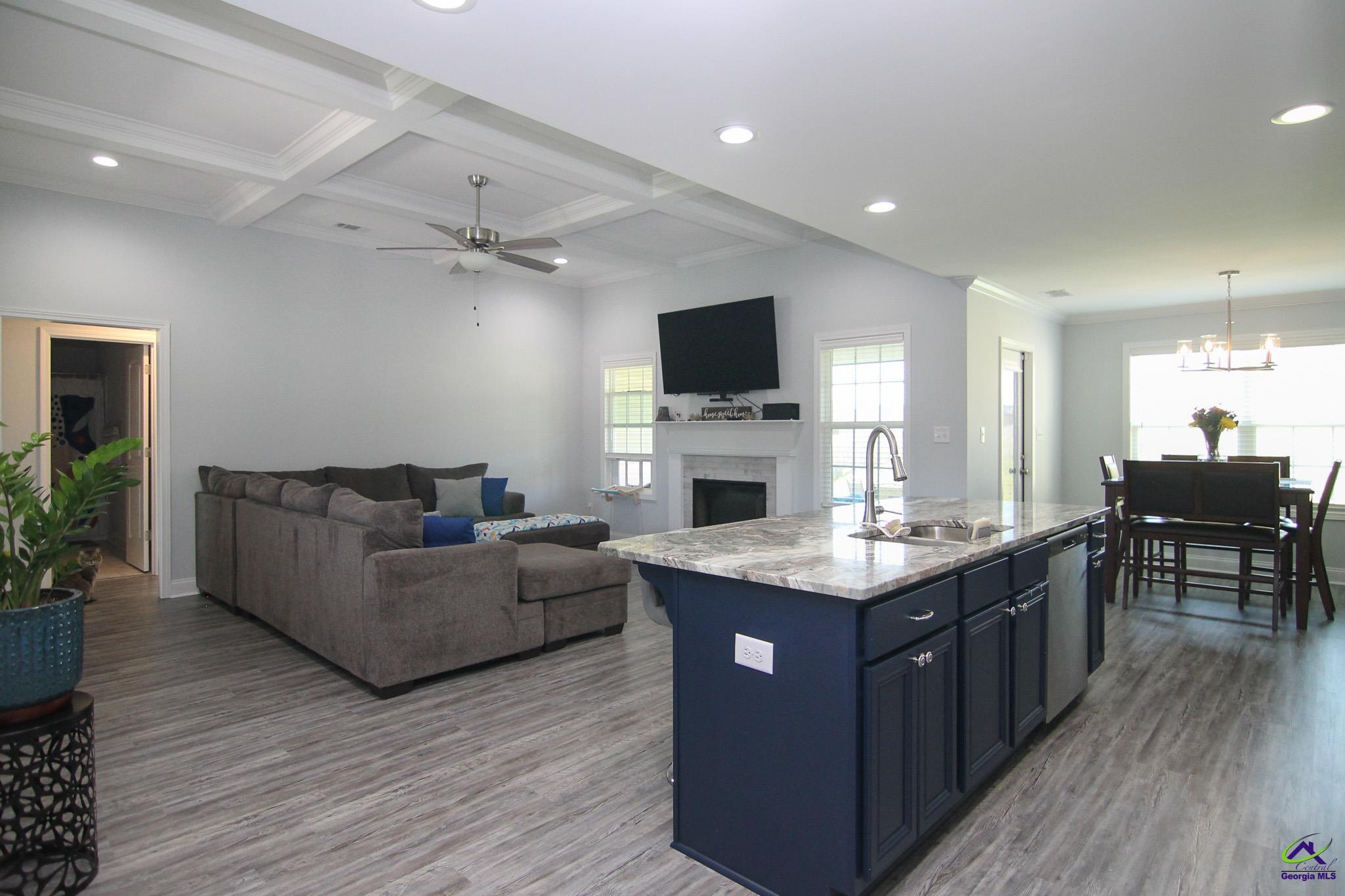 305 Creek Ridge Drive, Warner Robins, GA 31088 - Photo 9