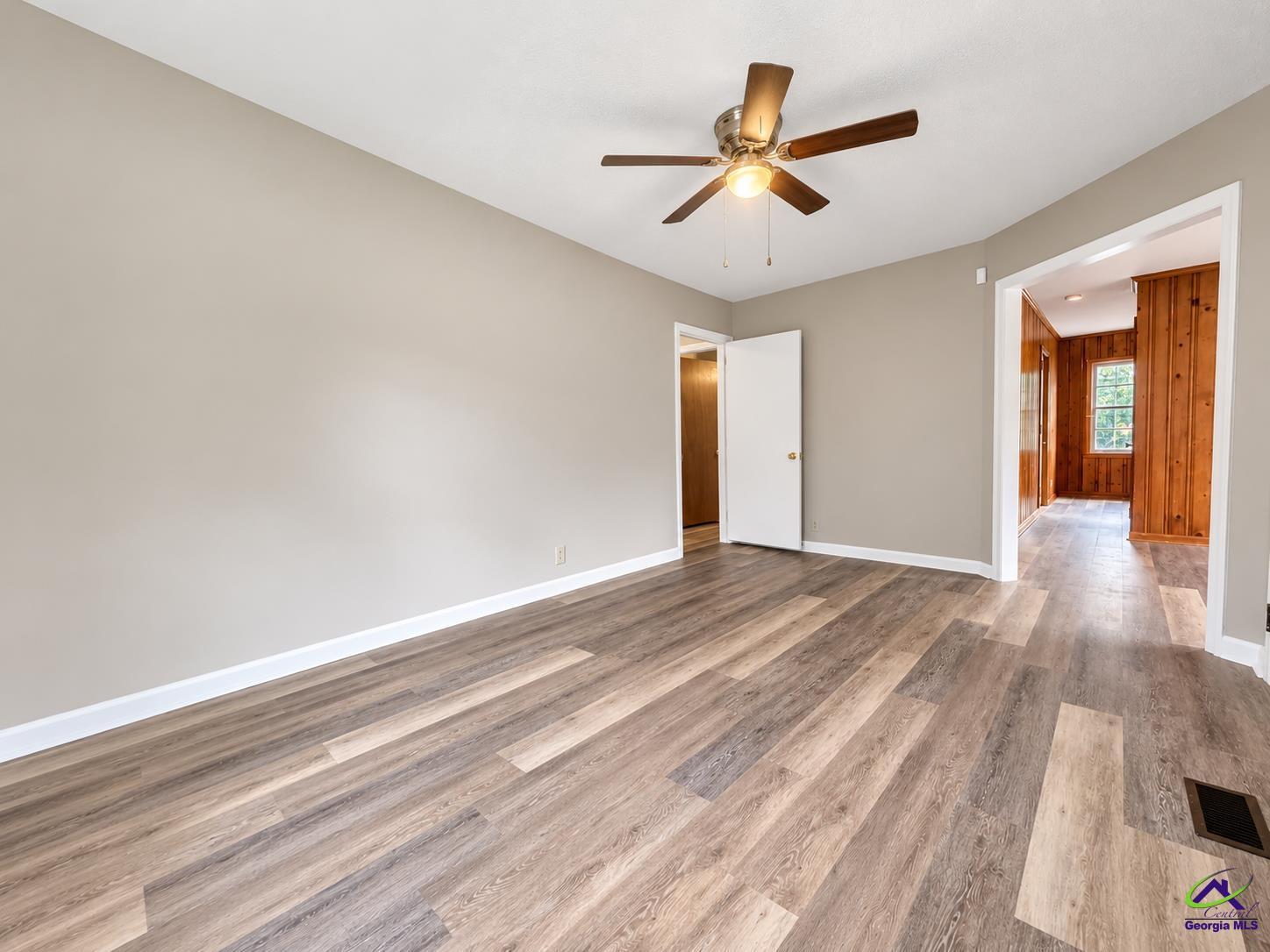 221 Shirley Drive, Warner Robins, GA 31088 - Photo 5