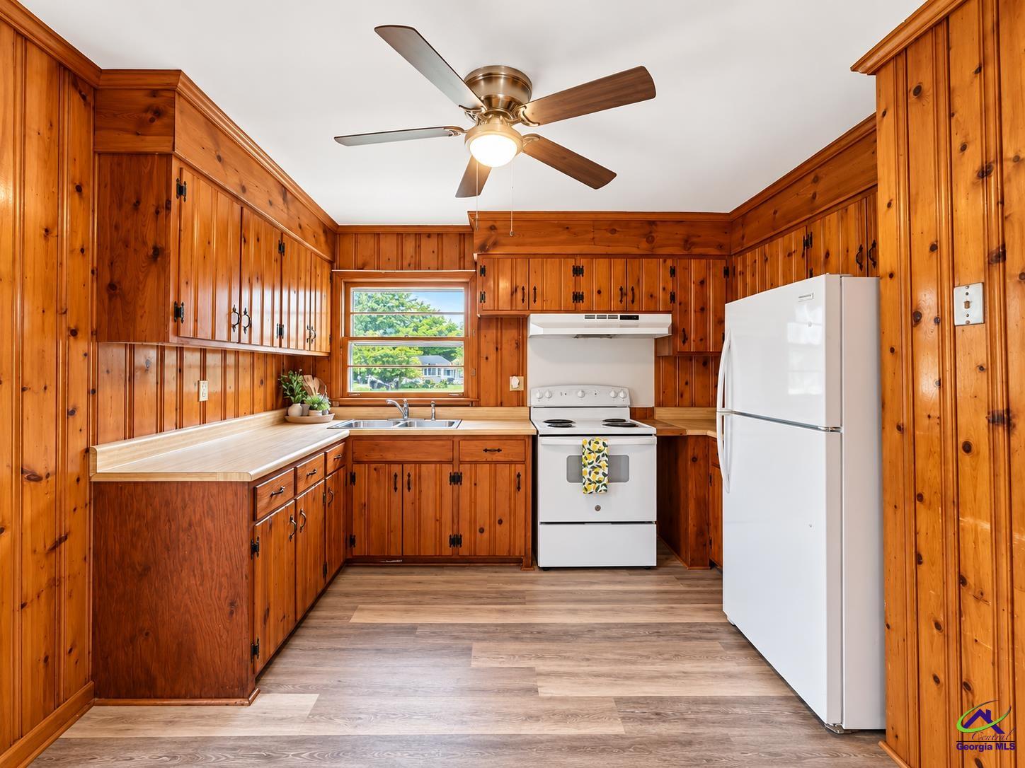 221 Shirley Drive, Warner Robins, GA 31088 - photo 8