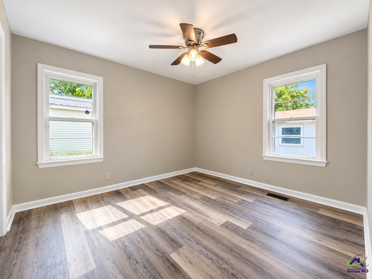 221 Shirley Drive, Warner Robins, GA 31088 - Photo 10