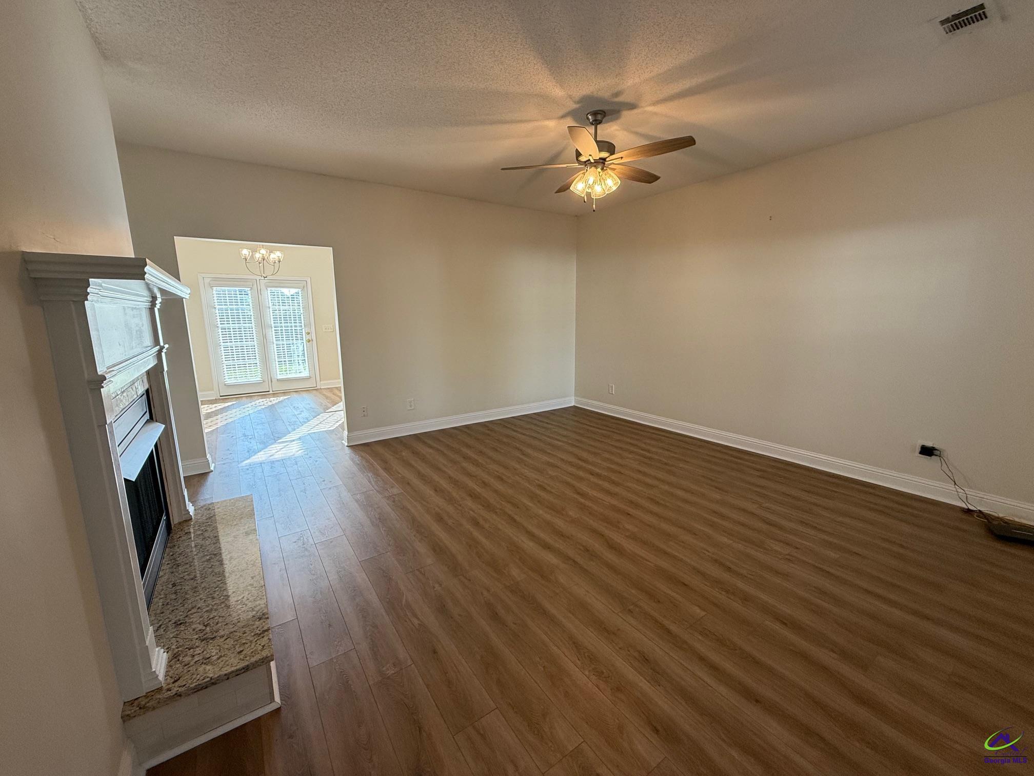 201 Vining Way, Byron, GA 31008 - Photo 2
