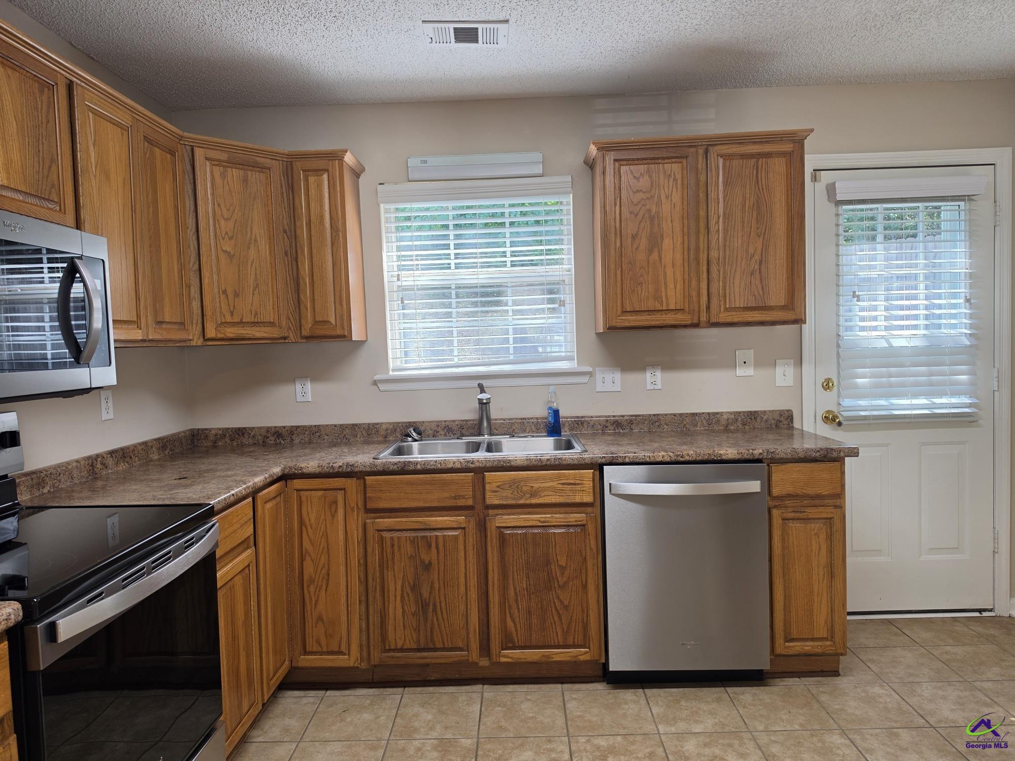 434 Woodland Drive, Warner Robins, GA 31088 - Photo 10
