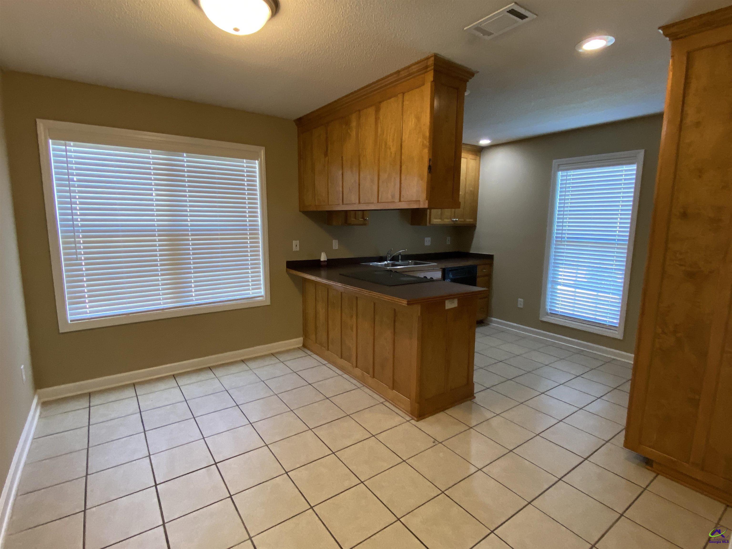 122 Maryjay Drive, Warner Robins, GA 31093 - Photo 5