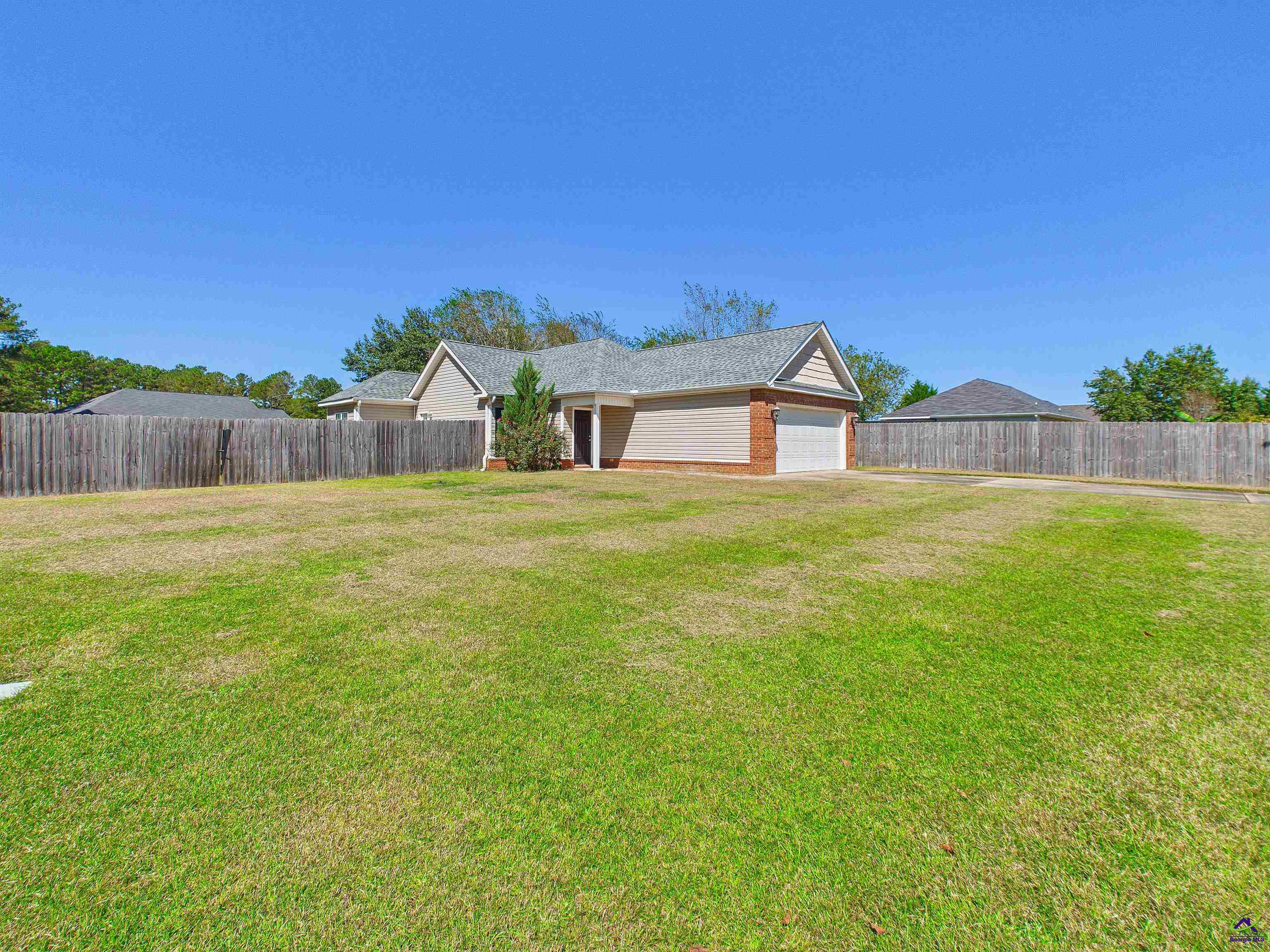 202 Greylock Drive, Perry, GA 31069 - photo 3