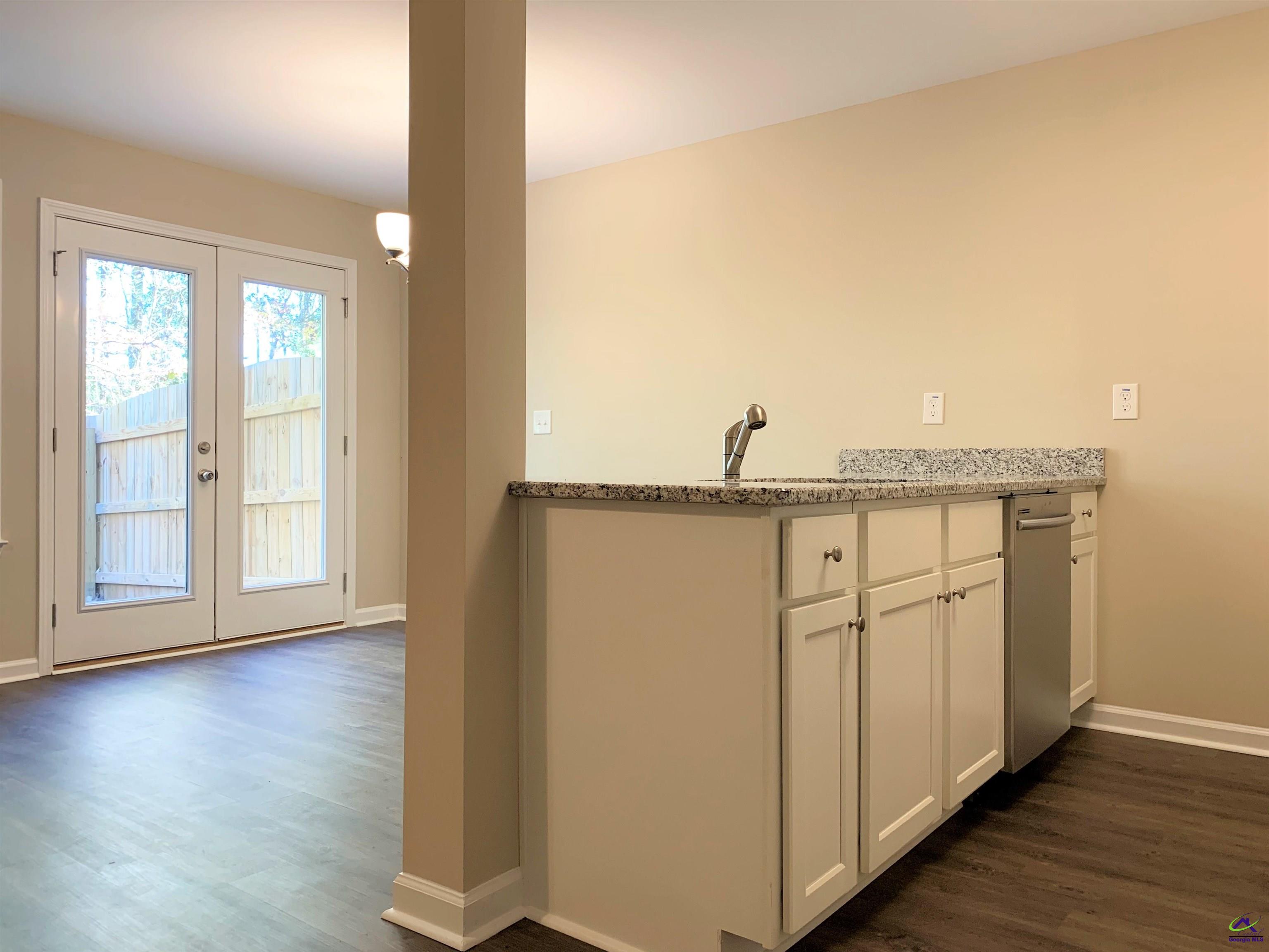 305 Pond View Road, Macon, GA 31206 - photo 5