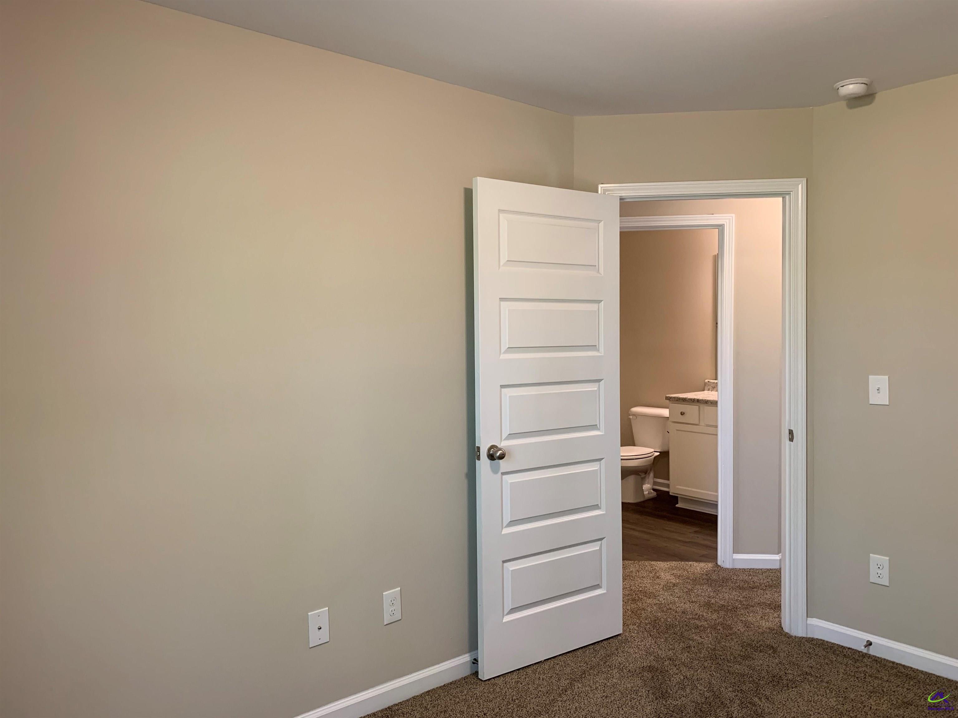 305 Pond View Road, Macon, GA 31206 - photo 10