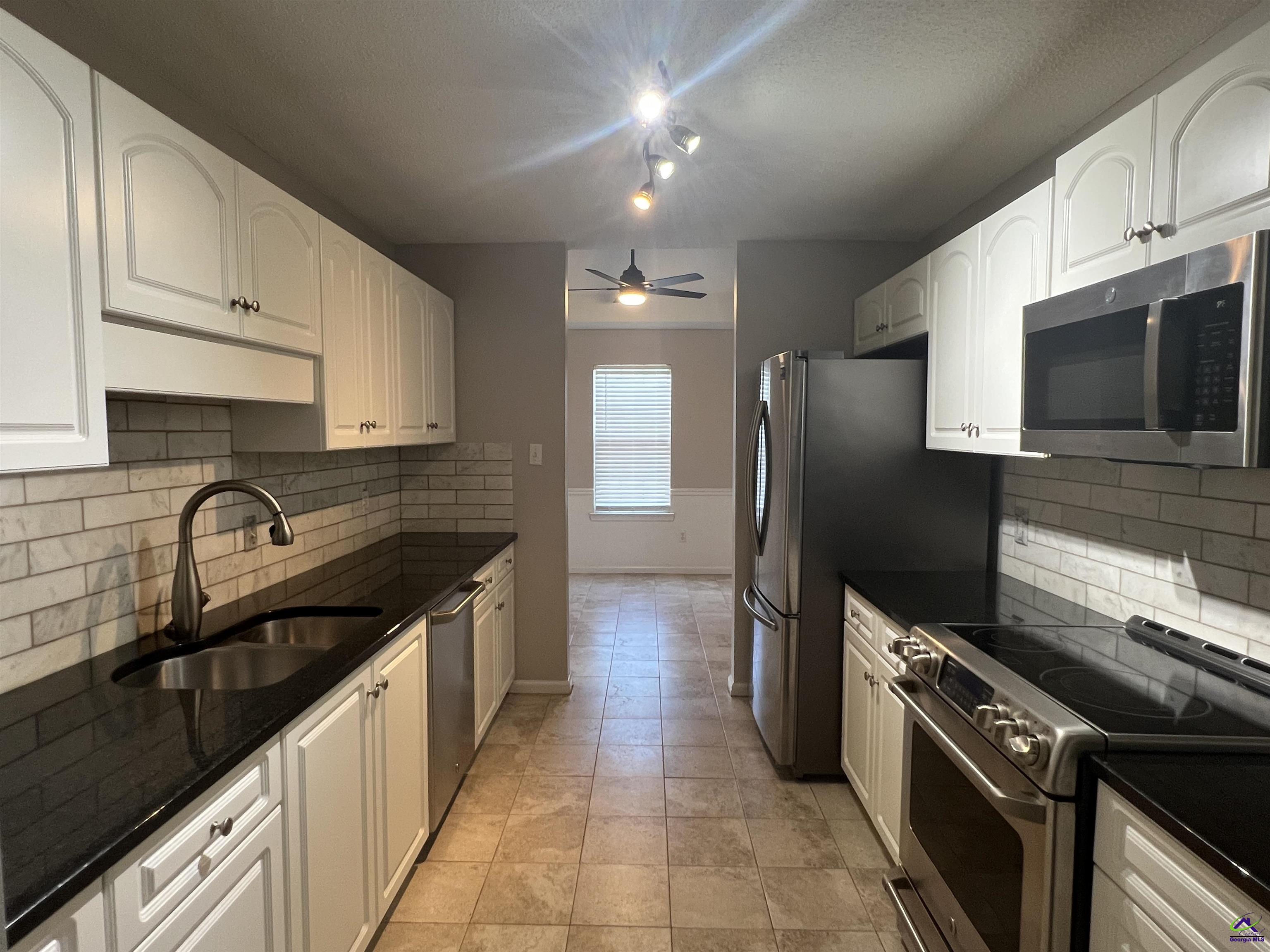 226 Golden Eagle Drive, Kathleen, GA 31047 - Photo 8