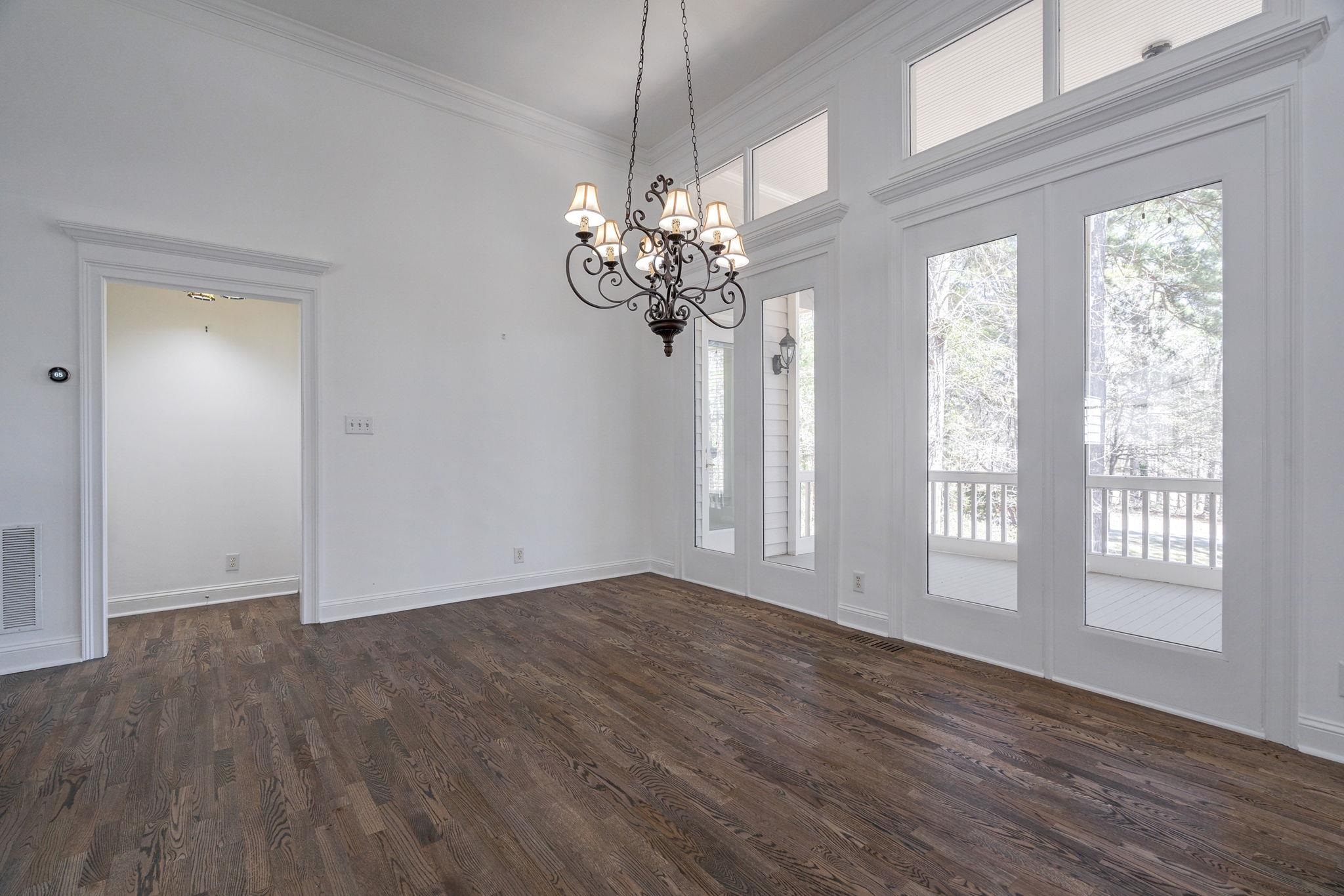 106 OAKTON NORTH image 10