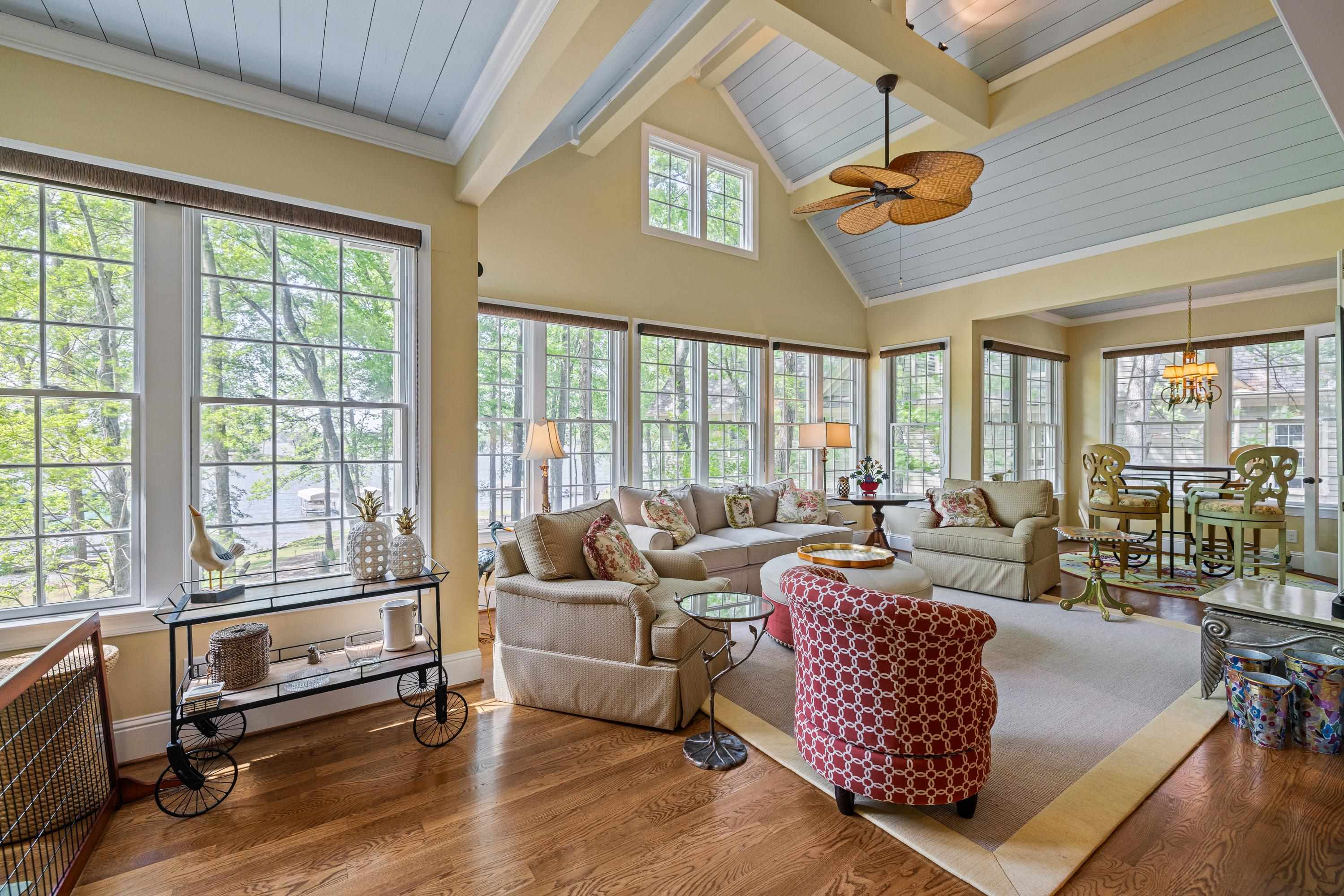 129 BARRINGTON HALL DRIVE image 16