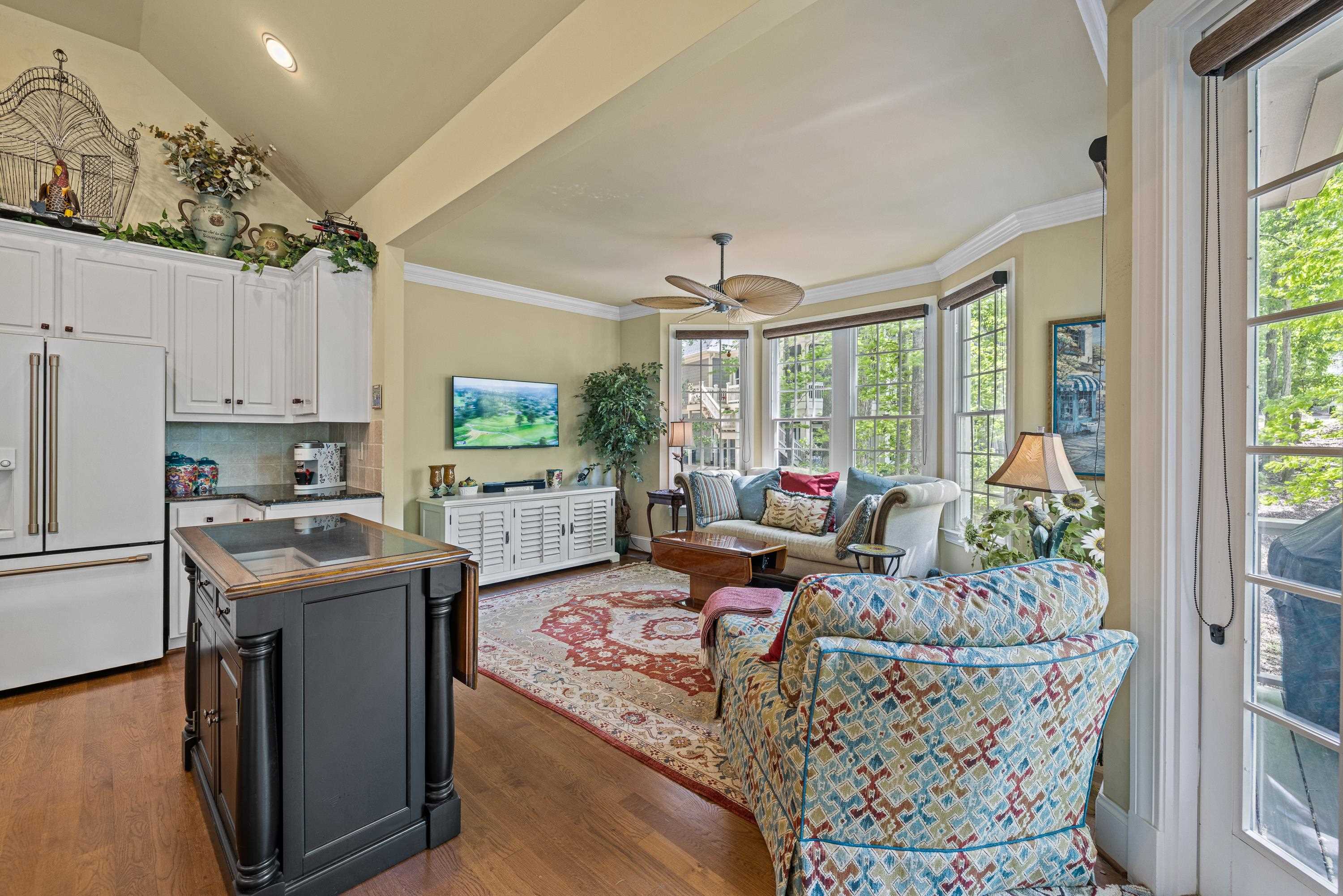 129 BARRINGTON HALL DRIVE image 29