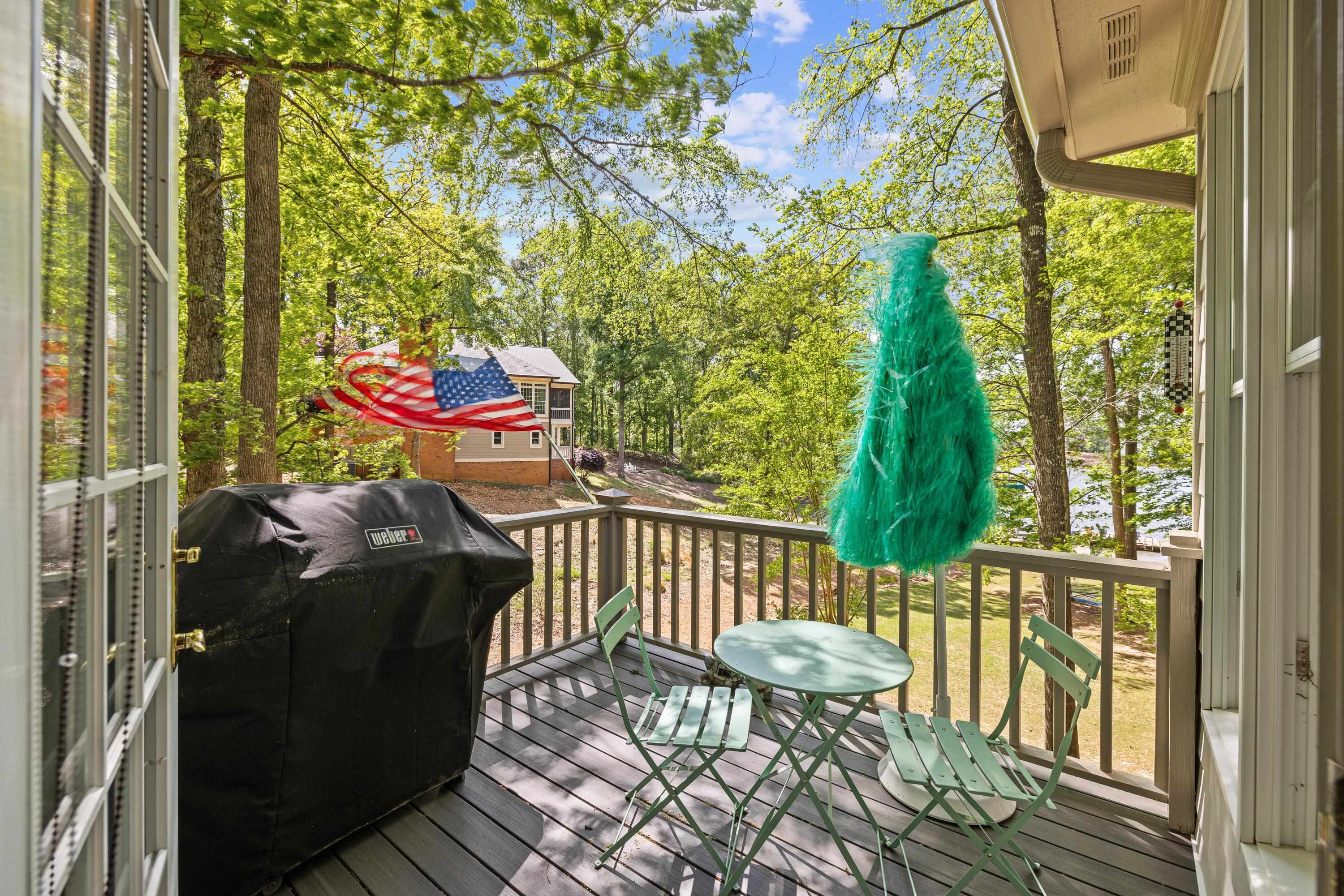 129 BARRINGTON HALL DRIVE image 32