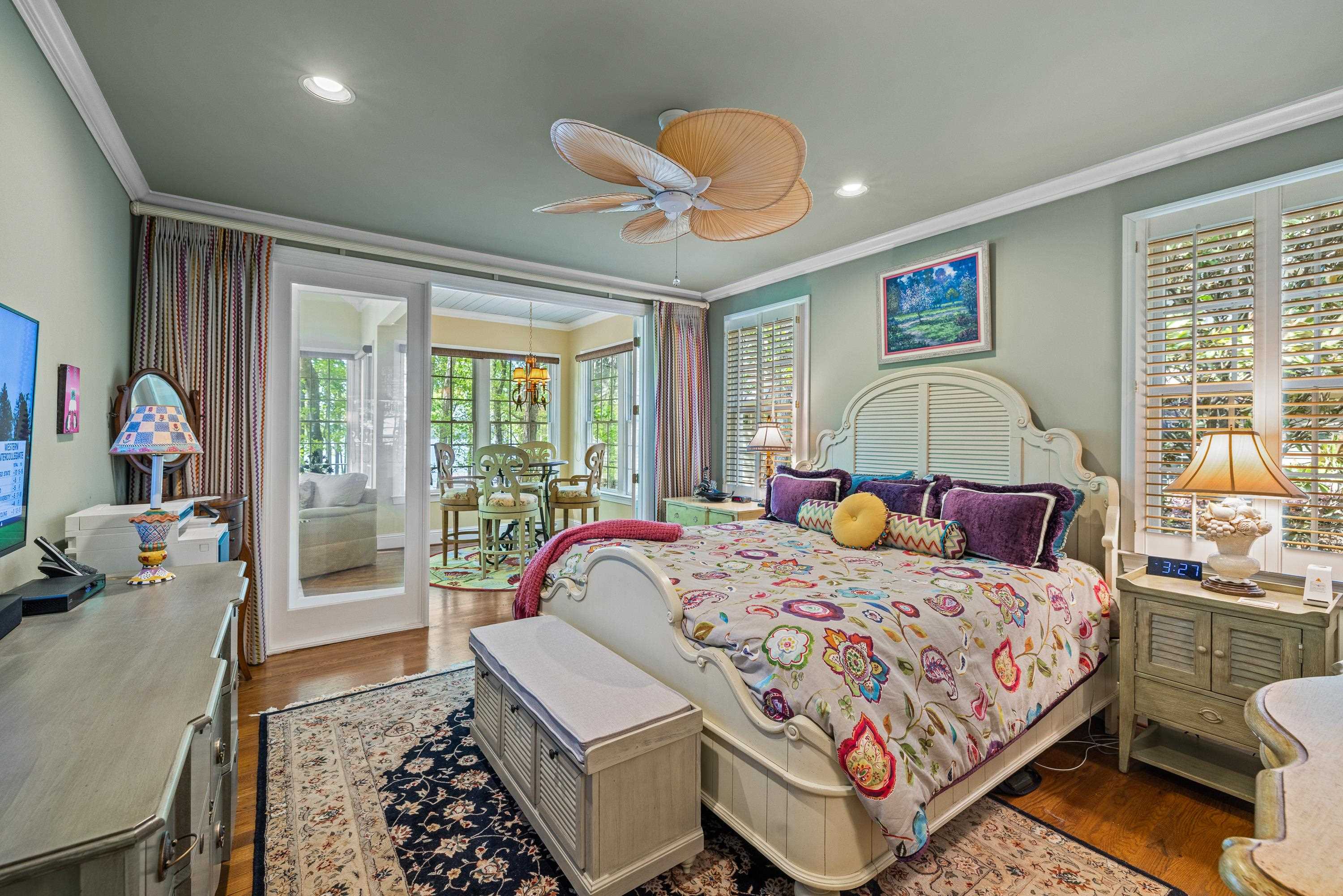 129 BARRINGTON HALL DRIVE image 36