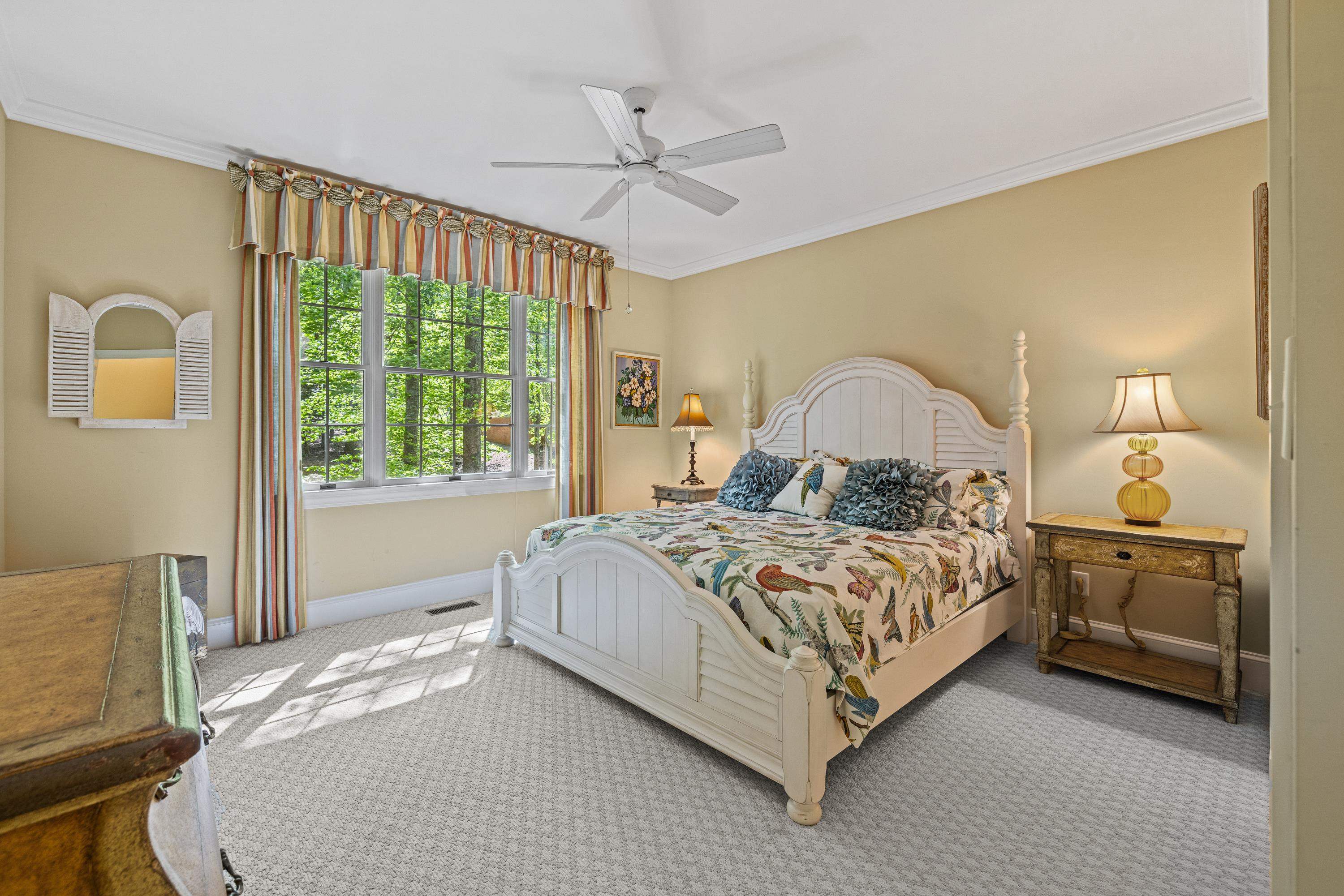 129 BARRINGTON HALL DRIVE image 41