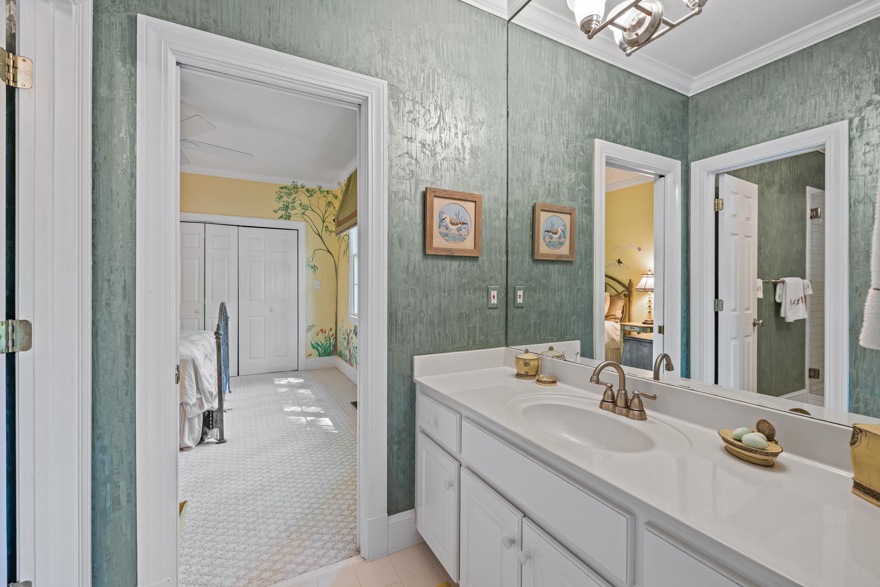 129 BARRINGTON HALL DRIVE image 43