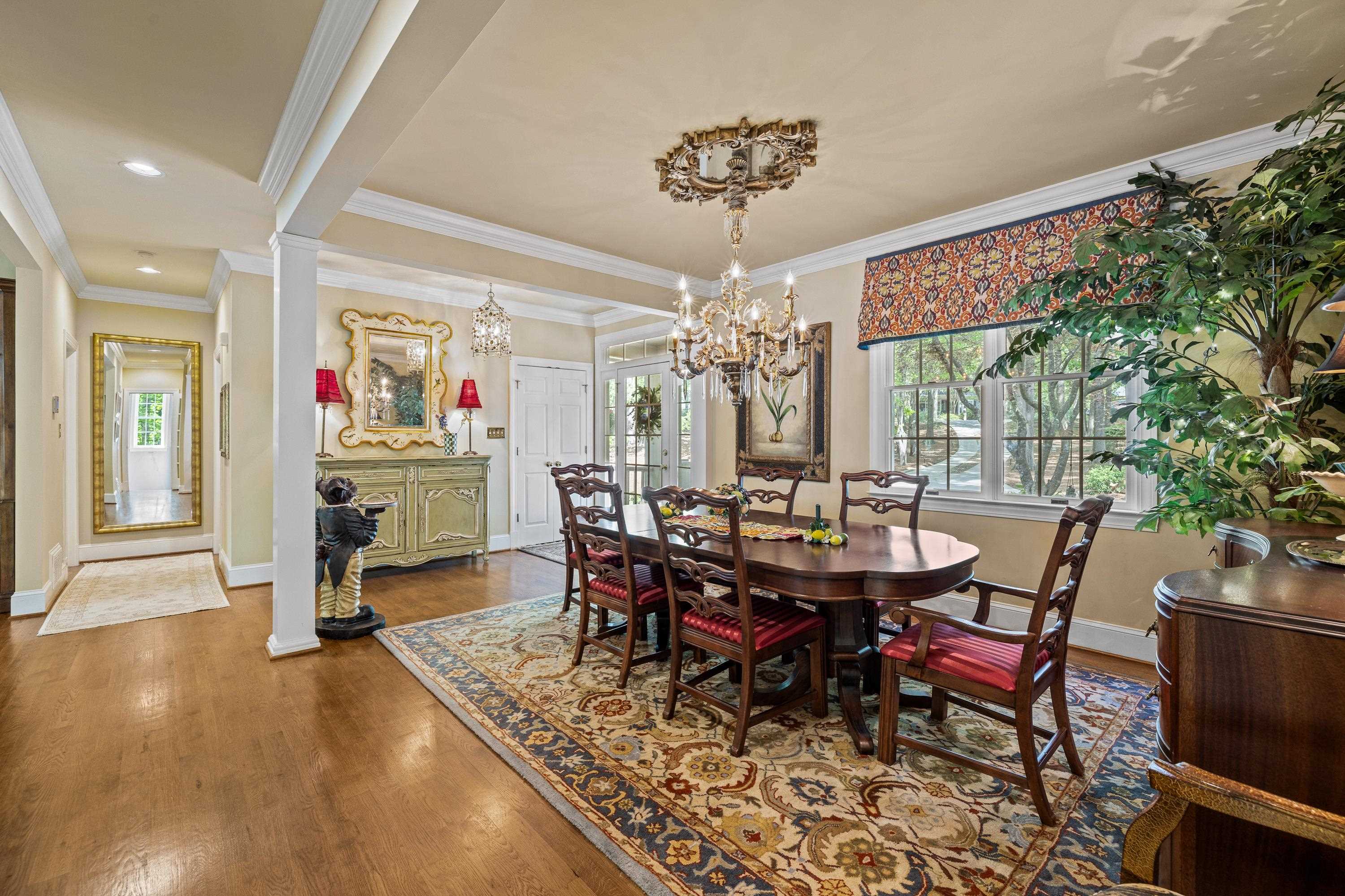 129 BARRINGTON HALL DRIVE image 10