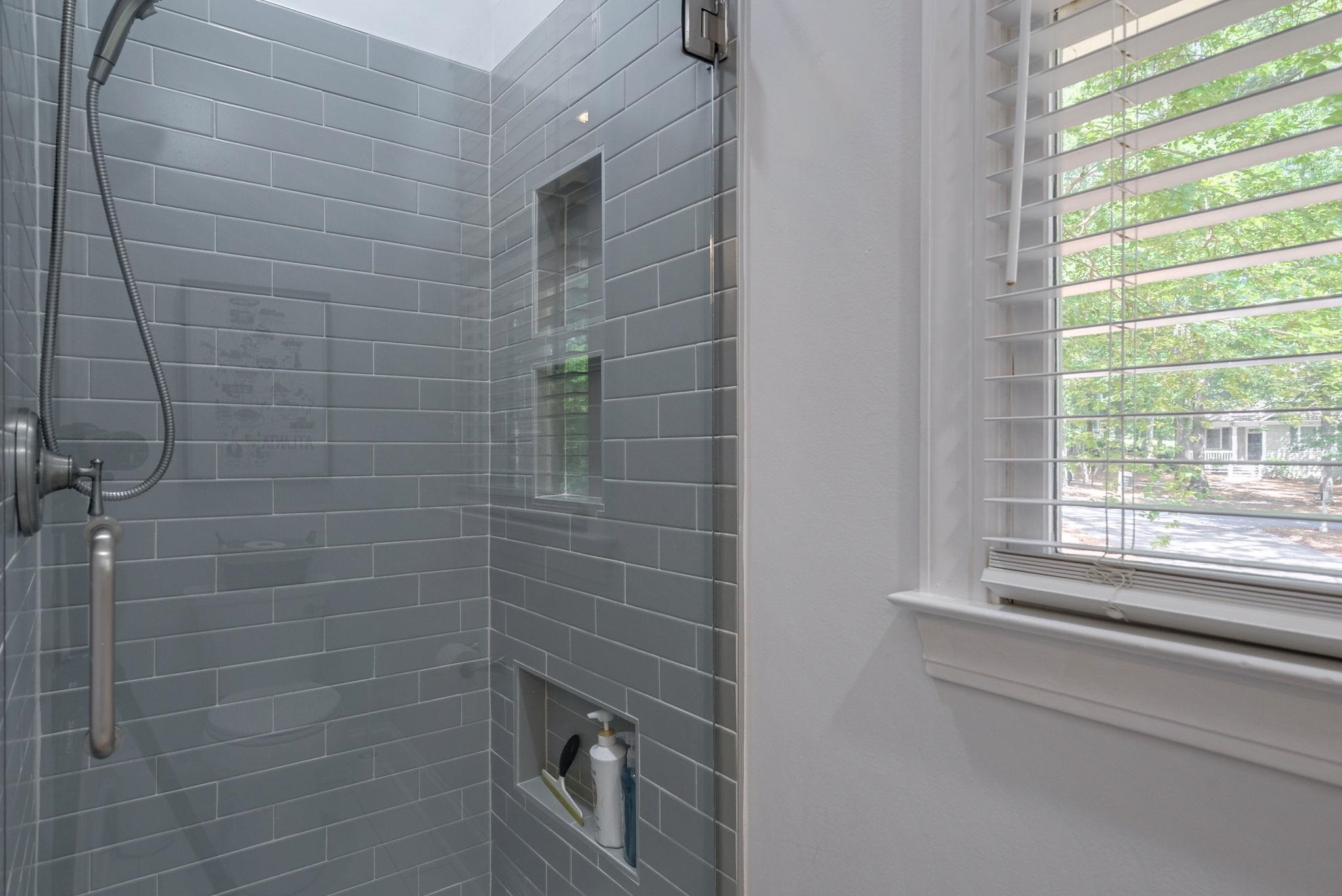 127 OAKTON SOUTH image 27