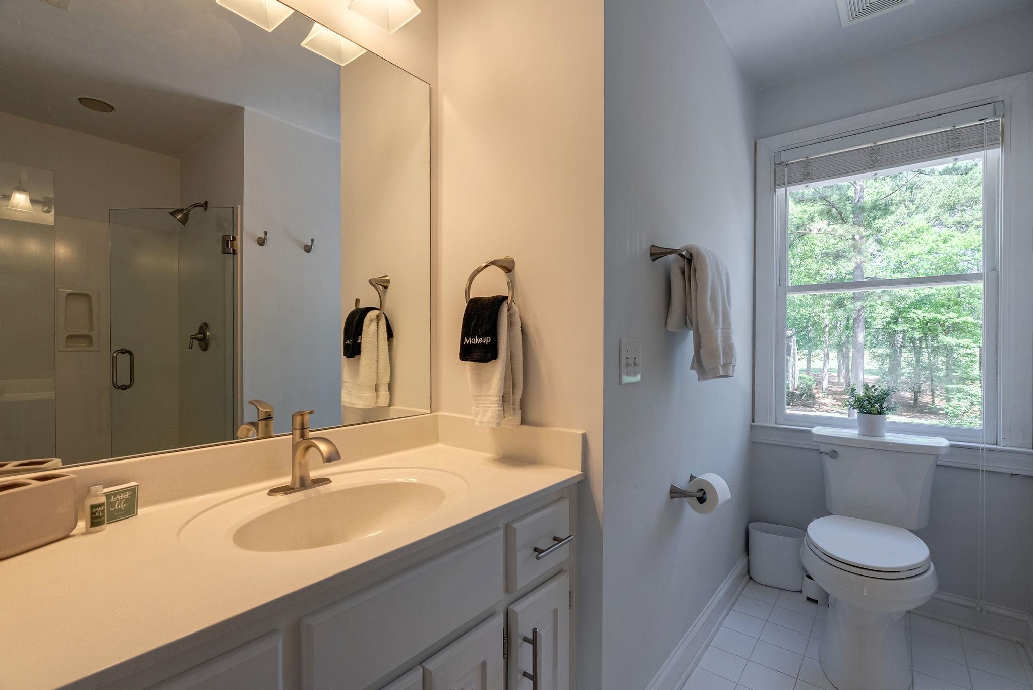 127 OAKTON SOUTH image 36