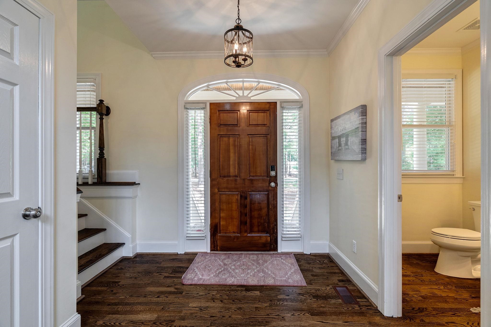 127 OAKTON SOUTH image 7