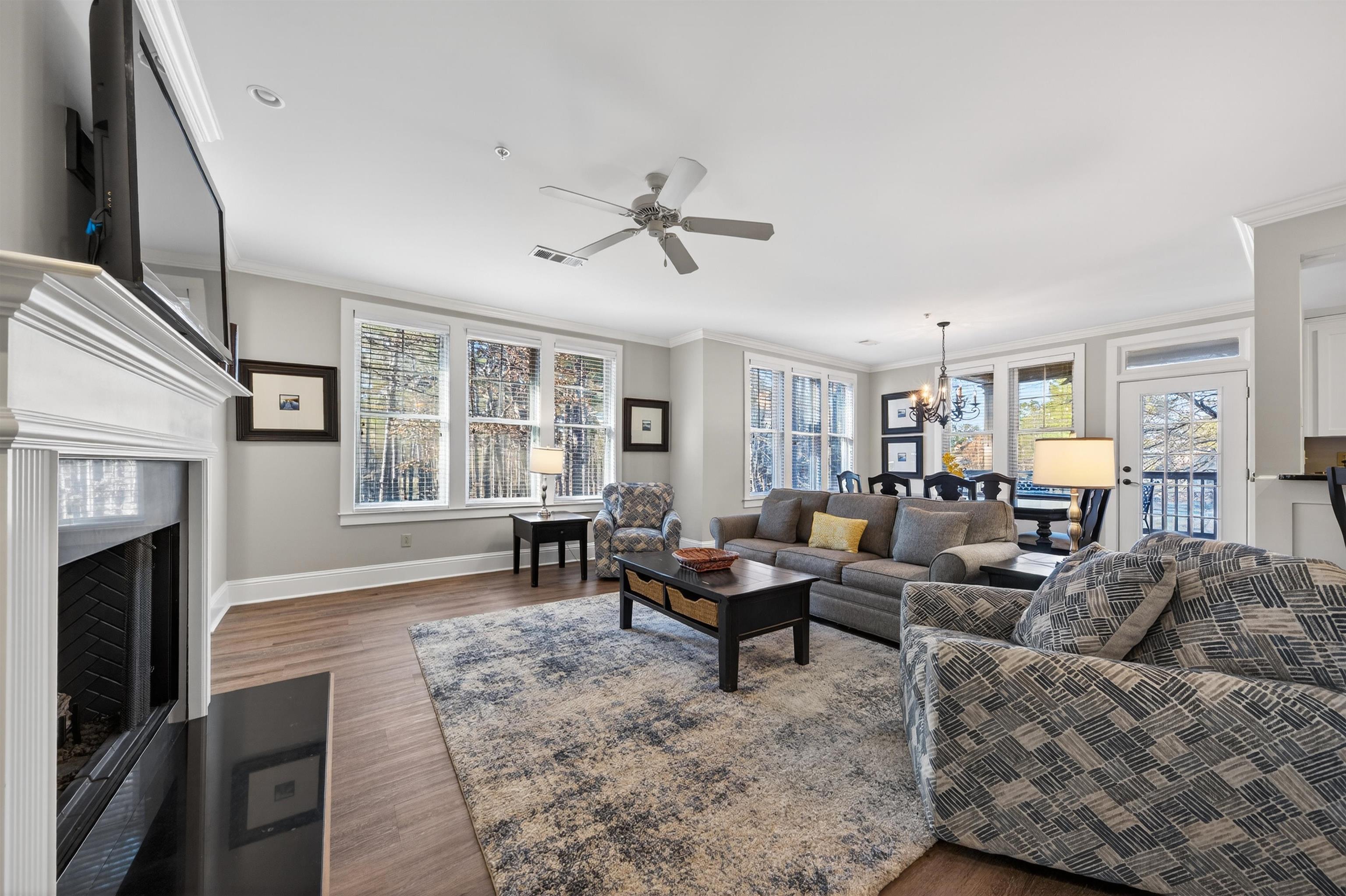 1010 D PORTAGE TRAIL image 16