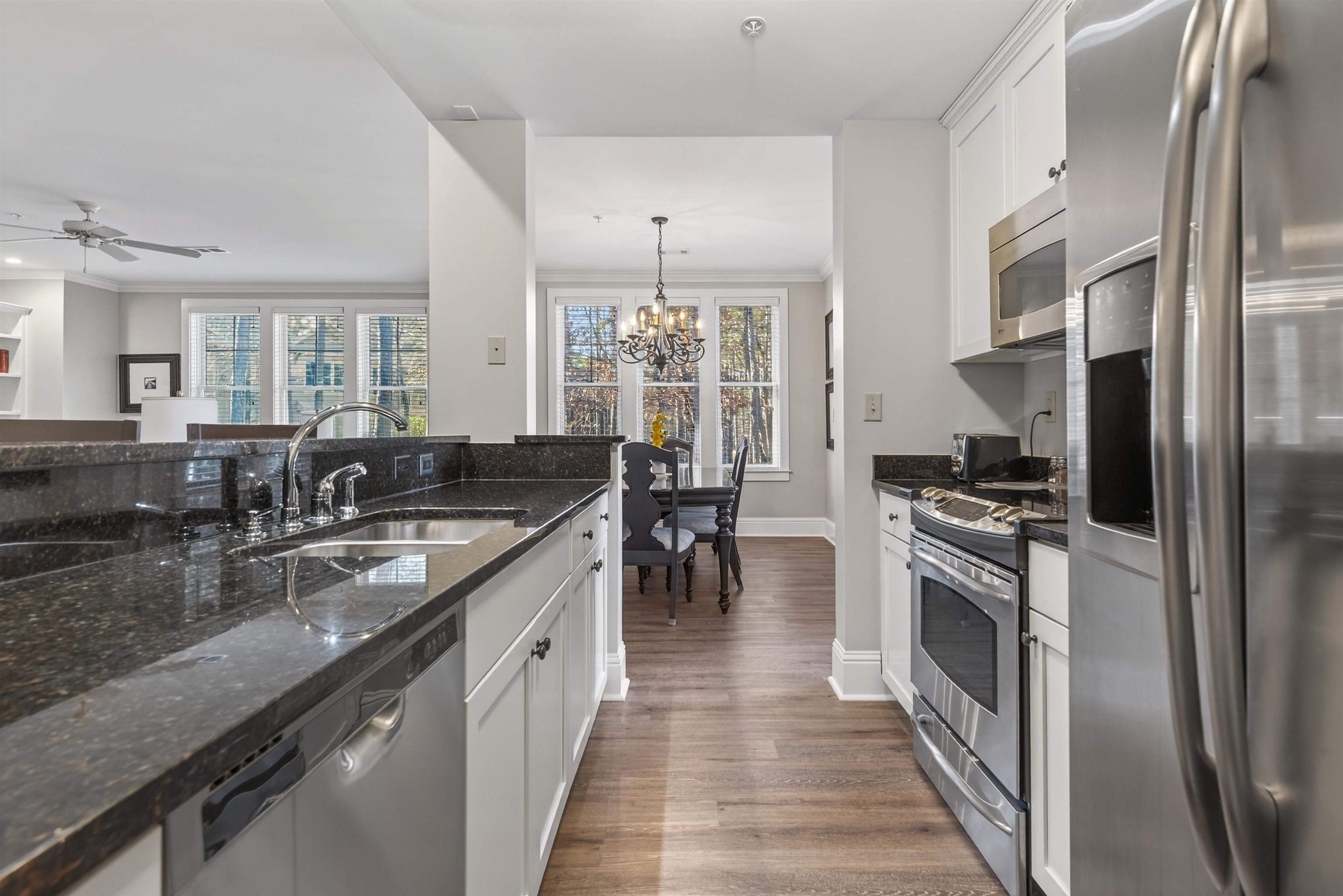 1010 D PORTAGE TRAIL image 19