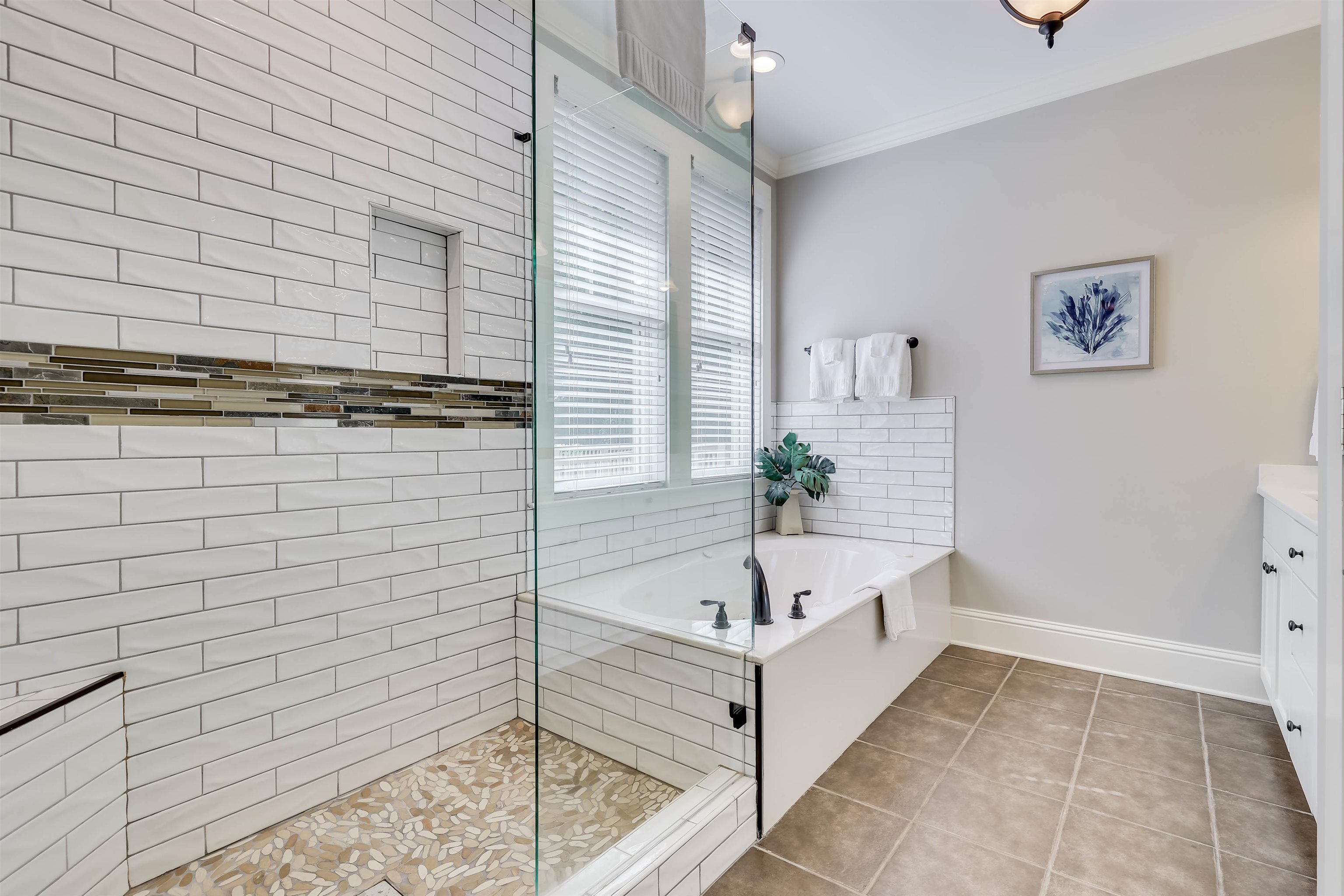 1010 D PORTAGE TRAIL image 27