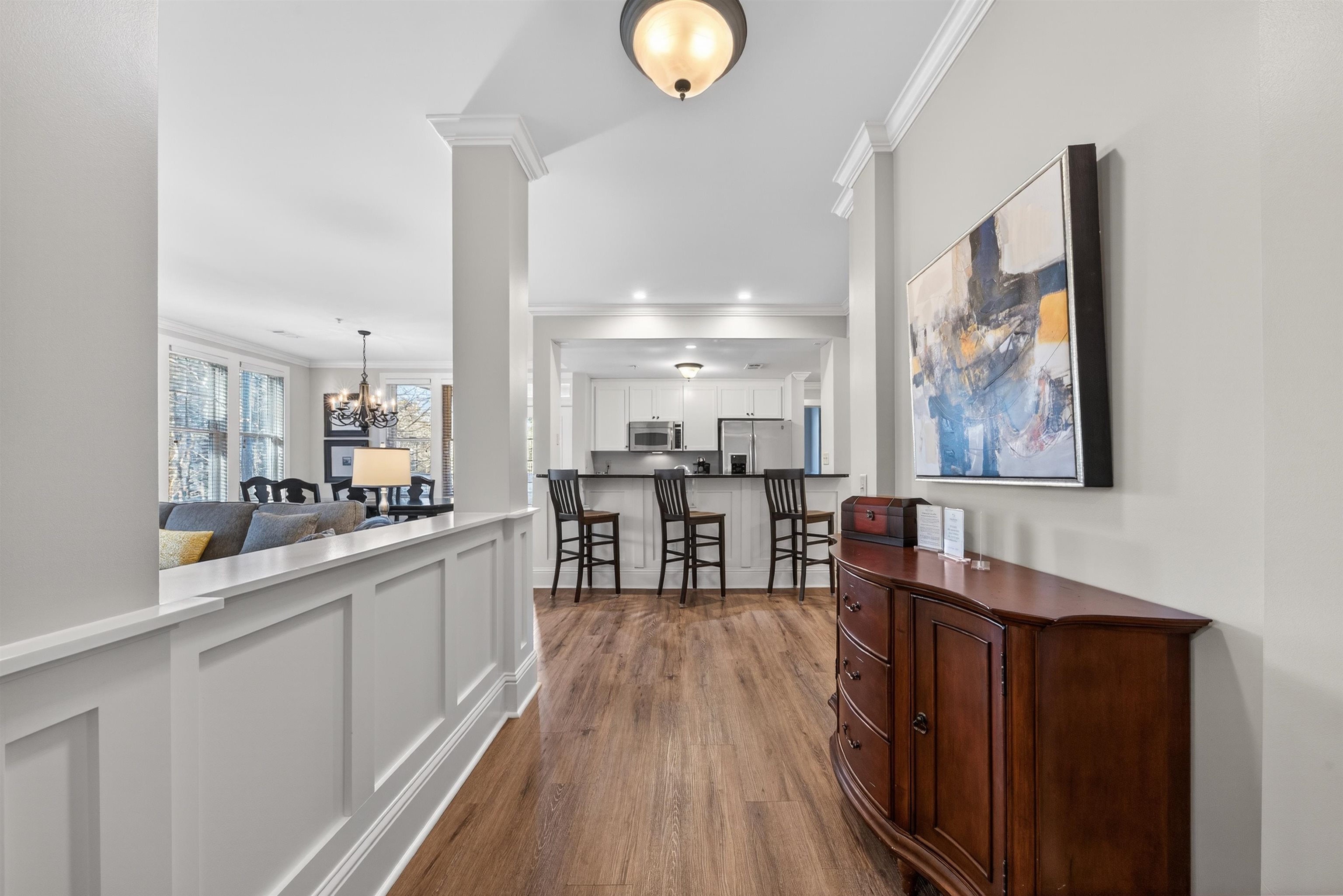 1010 D PORTAGE TRAIL image 4