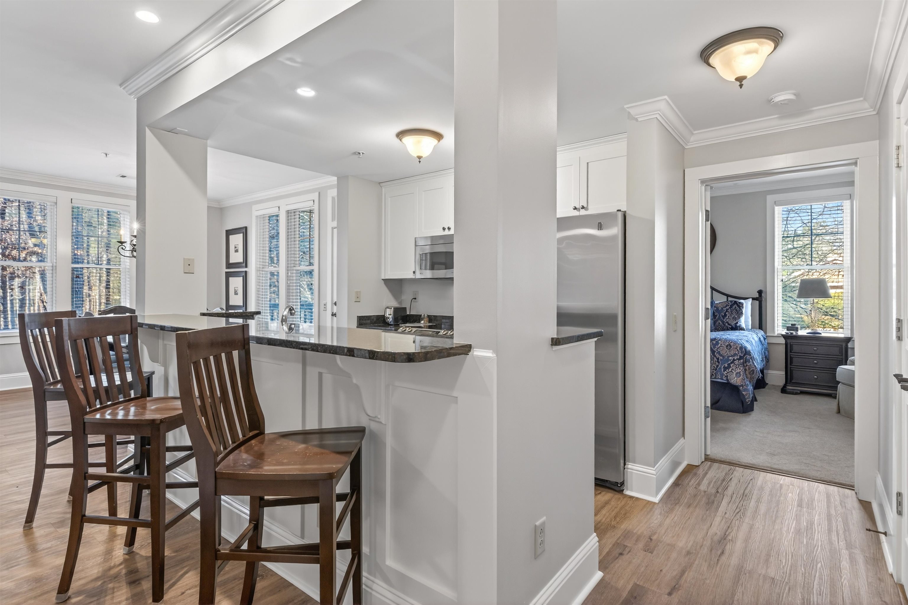 1010 D PORTAGE TRAIL image 35