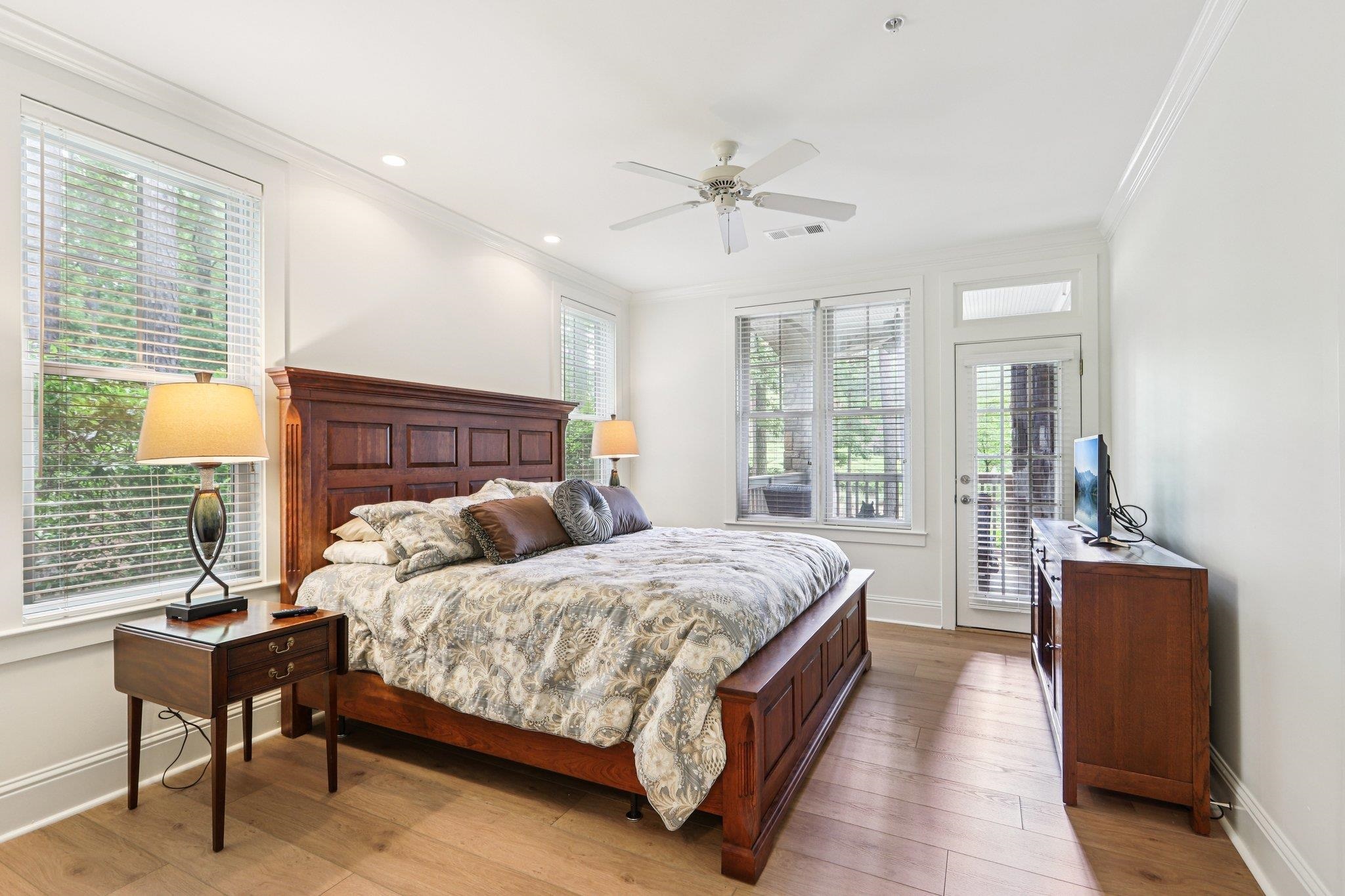 1010A CREEKSIDE image 13