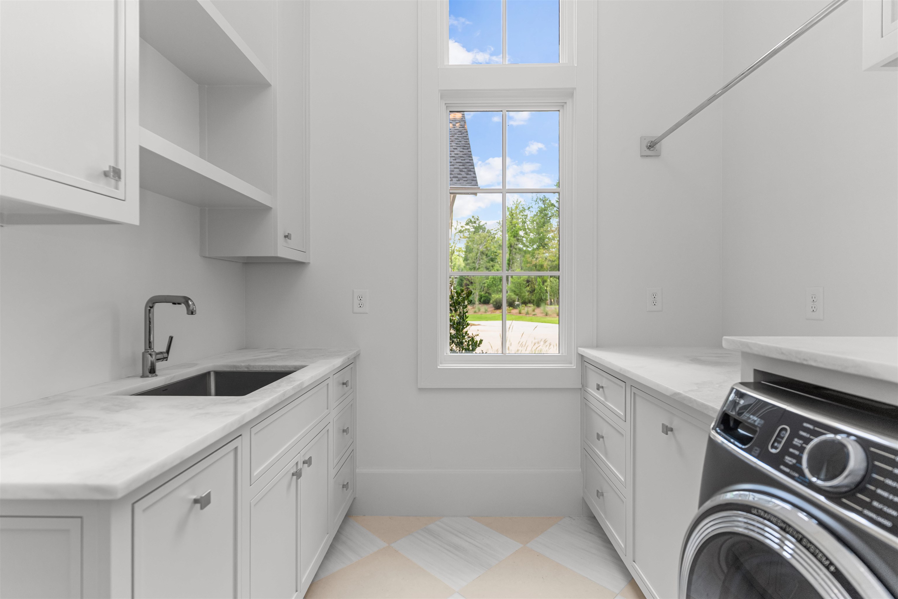 1221 BROADPOINT DRIVE image 30