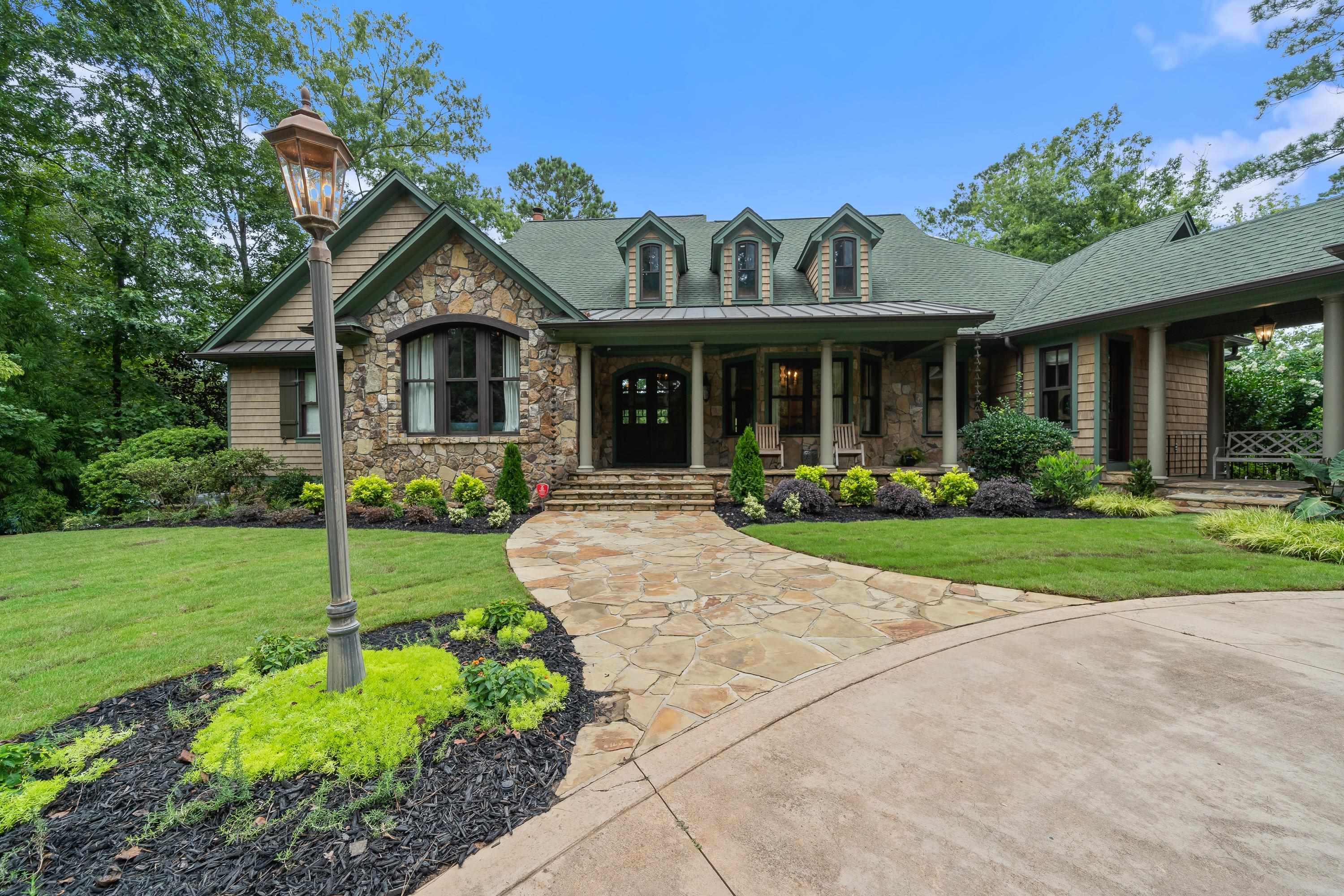 189 REYNOLDS DRIVE image 2