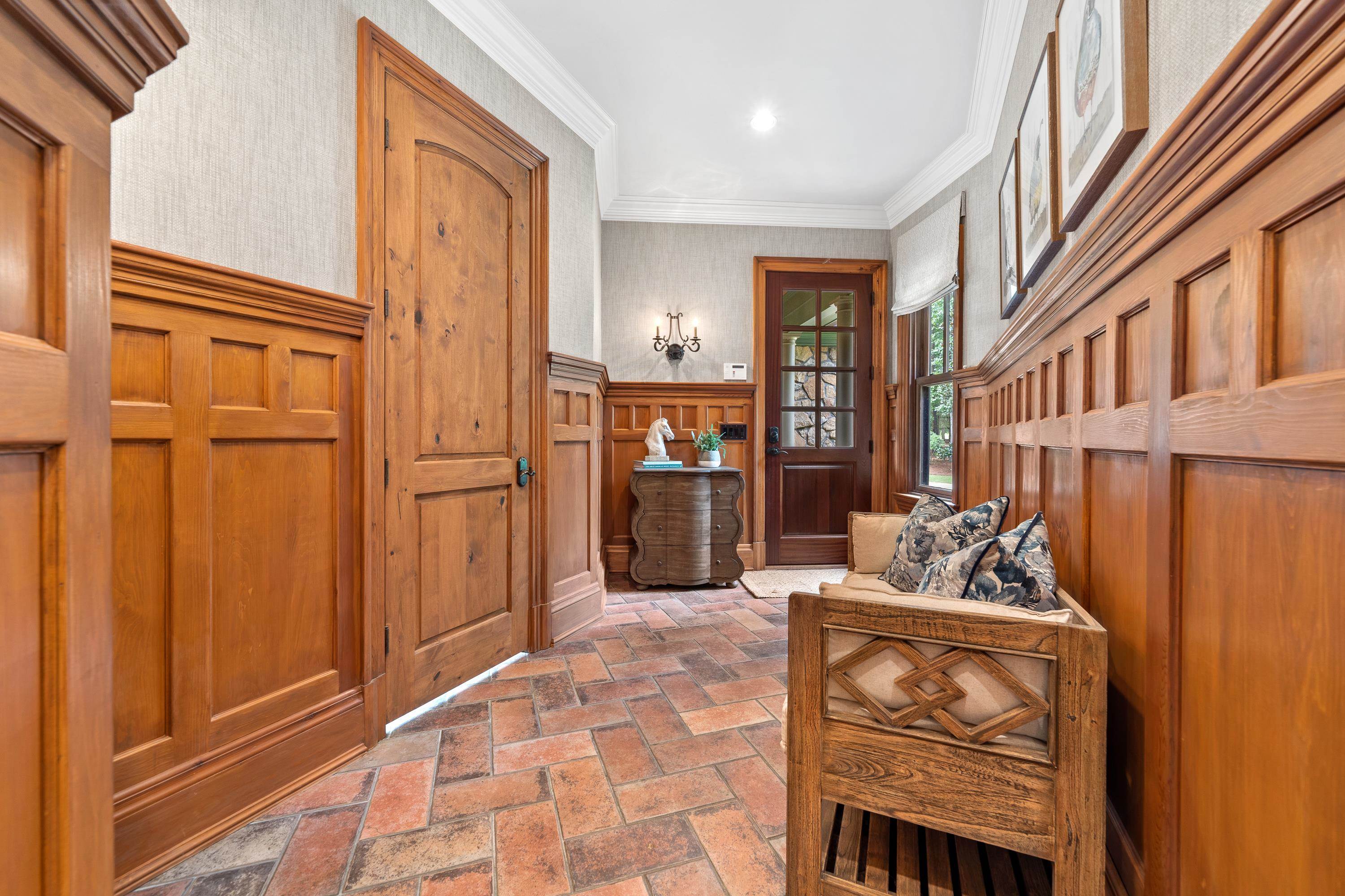 189 REYNOLDS DRIVE image 30