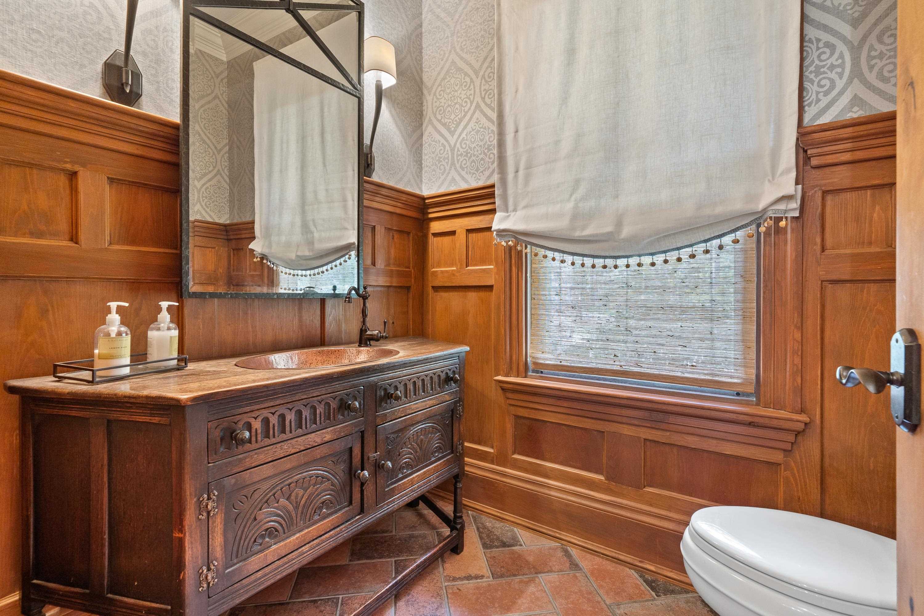 189 REYNOLDS DRIVE image 31